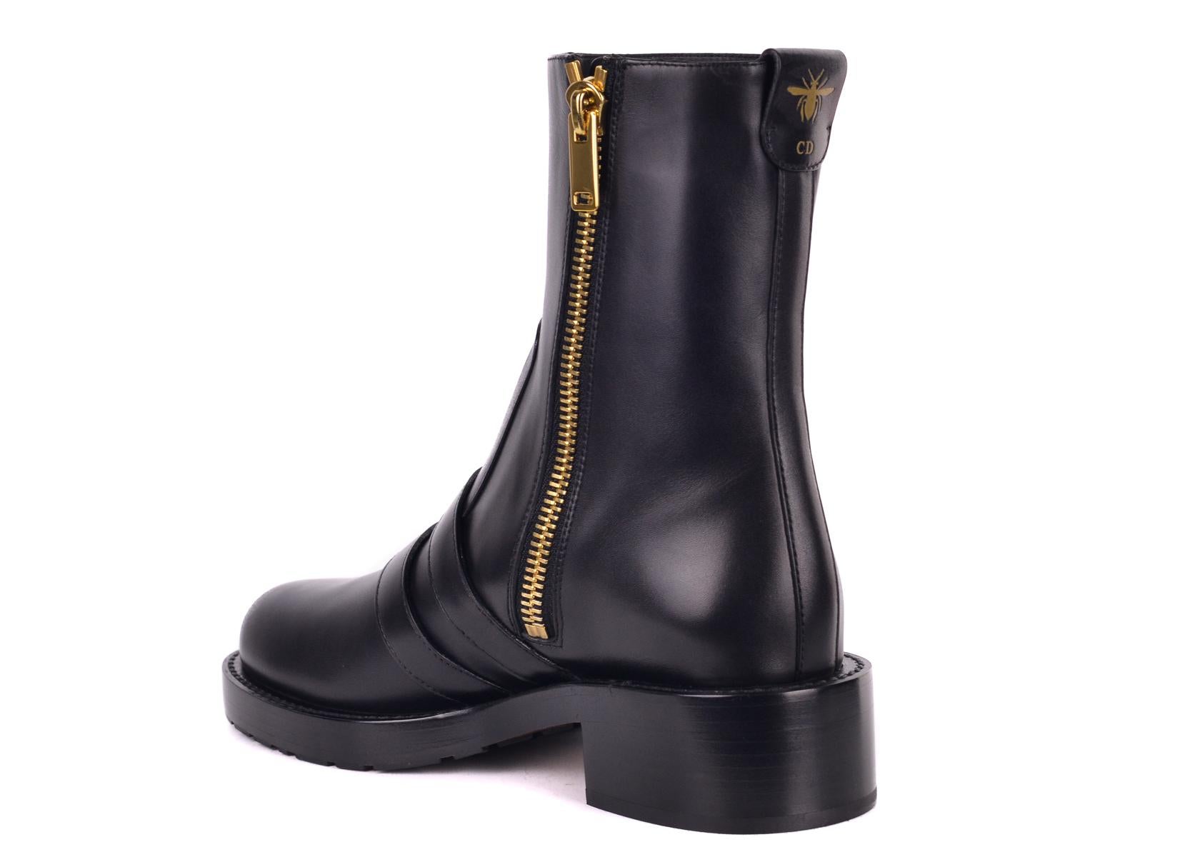 Dior Women's Black Leather D-Race Ankle Boots In New Condition For Sale In Brooklyn, NY