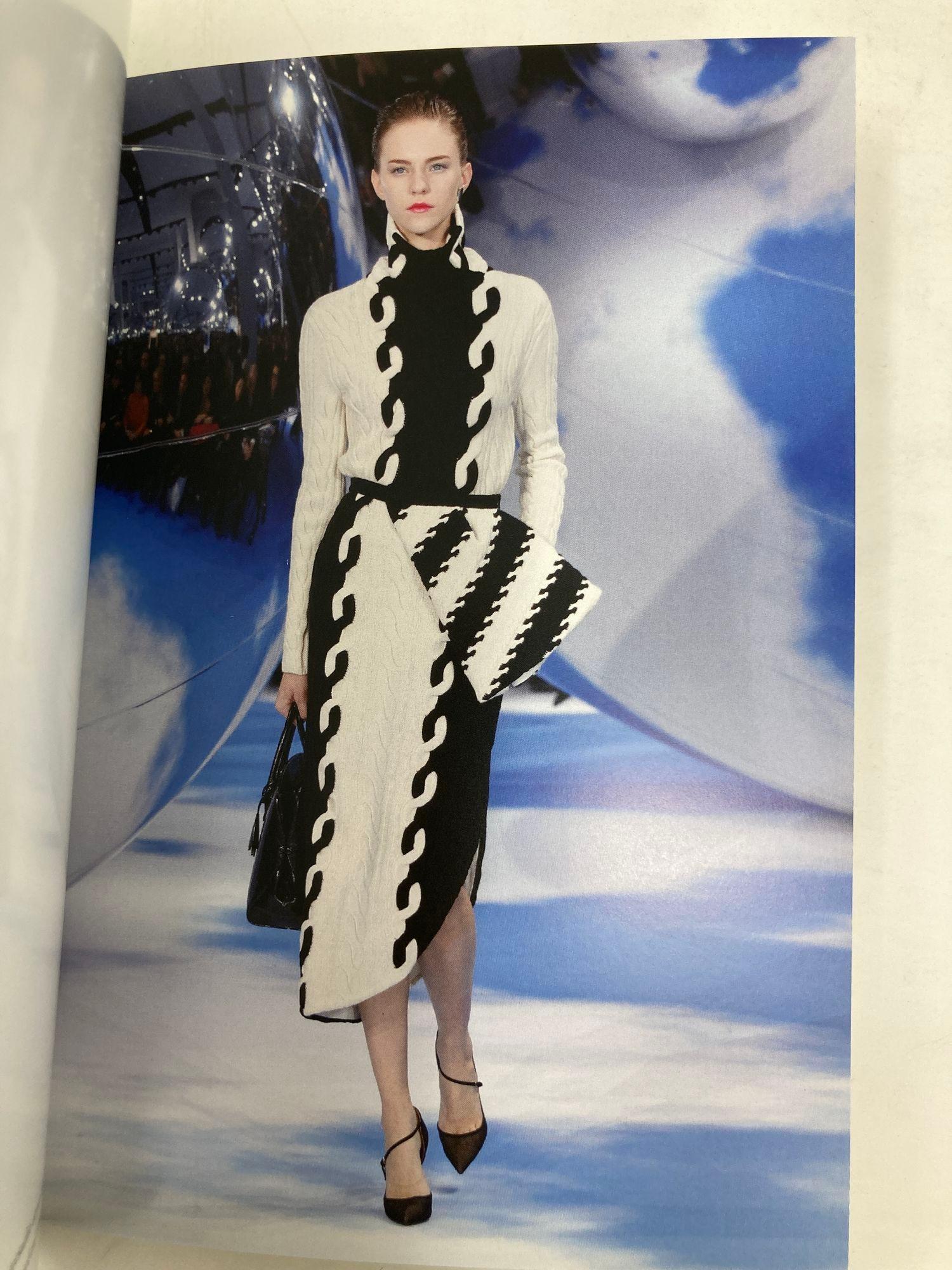 DIOR Women's Runway Show Lookbook Collection Autumn Winter 2013-2014 For Sale 4