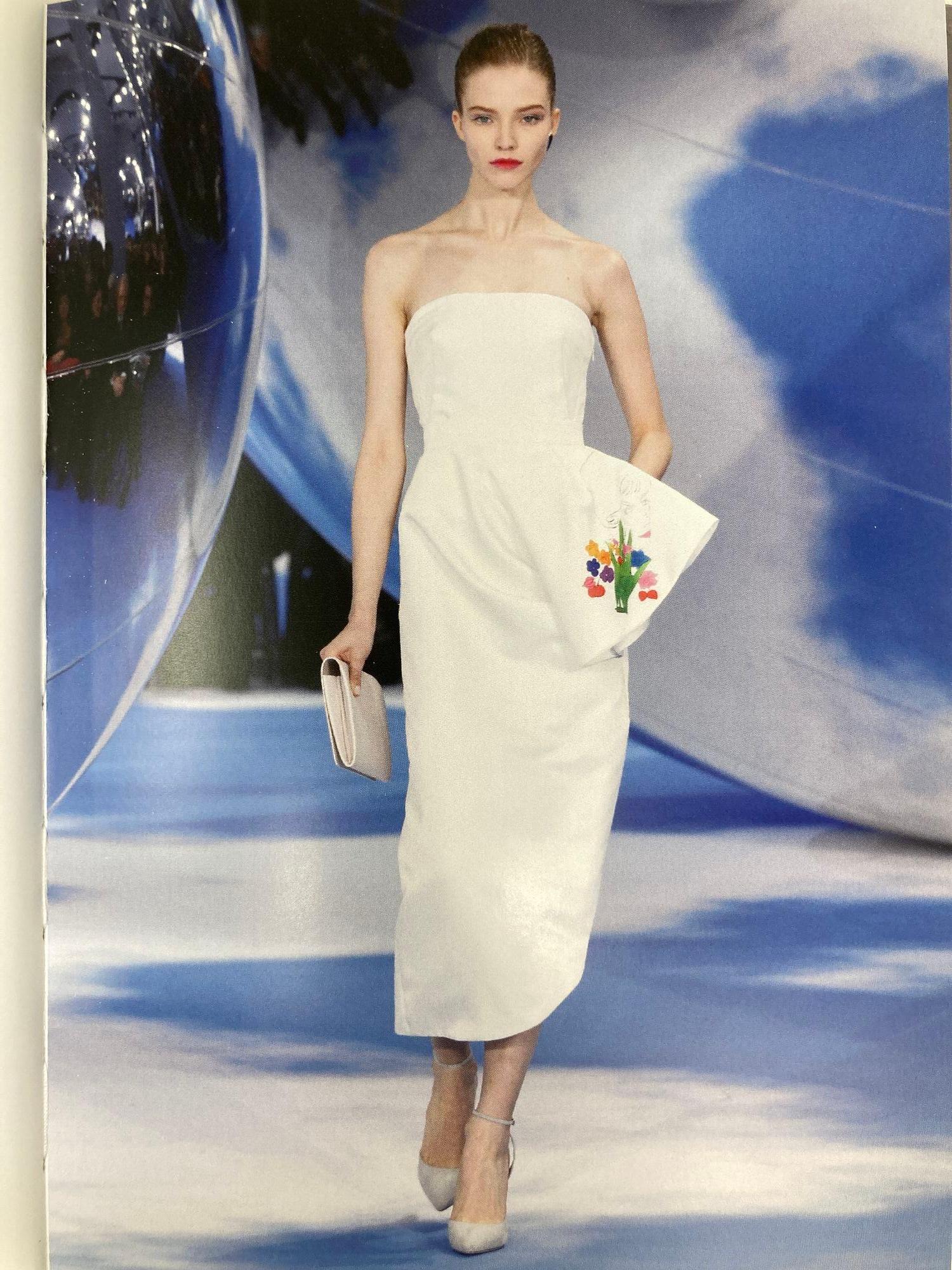 Contemporary DIOR Women's Runway Show Lookbook Collection Autumn Winter 2013-2014 For Sale