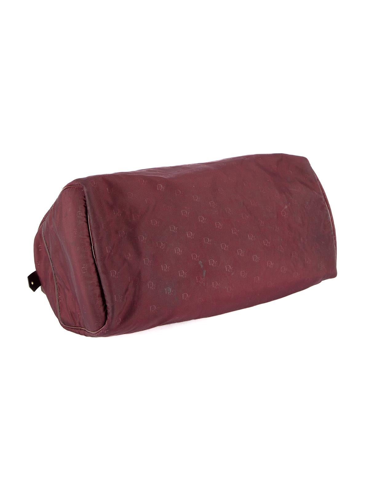 Dior Damen Vintage Burgunderfarbene Trotter-Duffle Bag im Angebot 3
