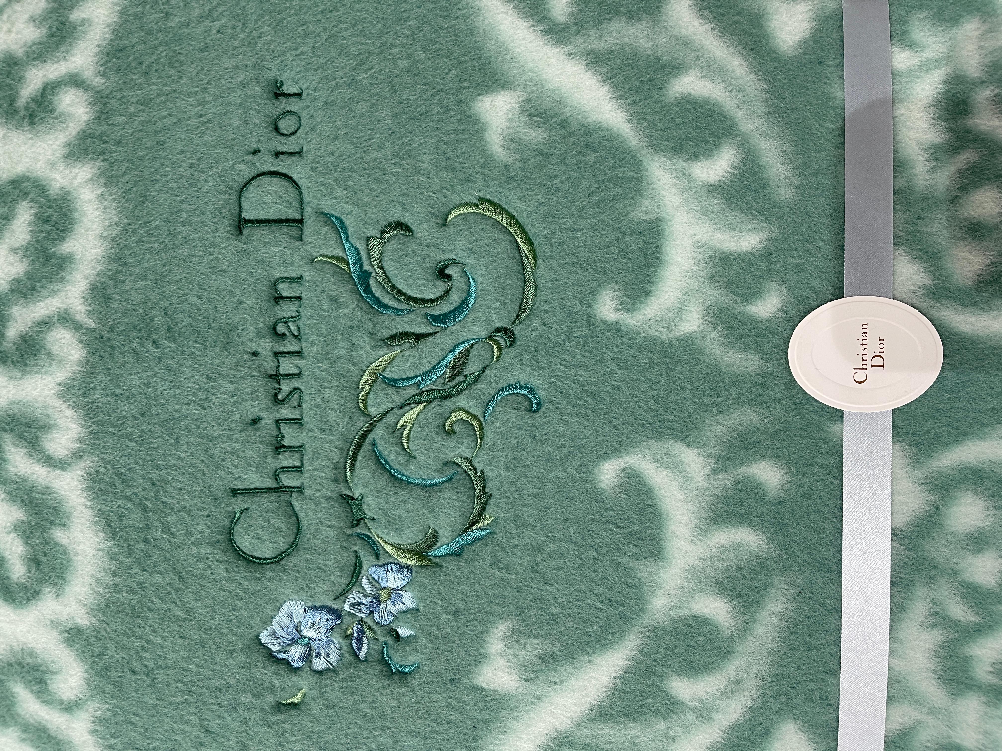 Dior Woolen Blanket

140cm X 200cm