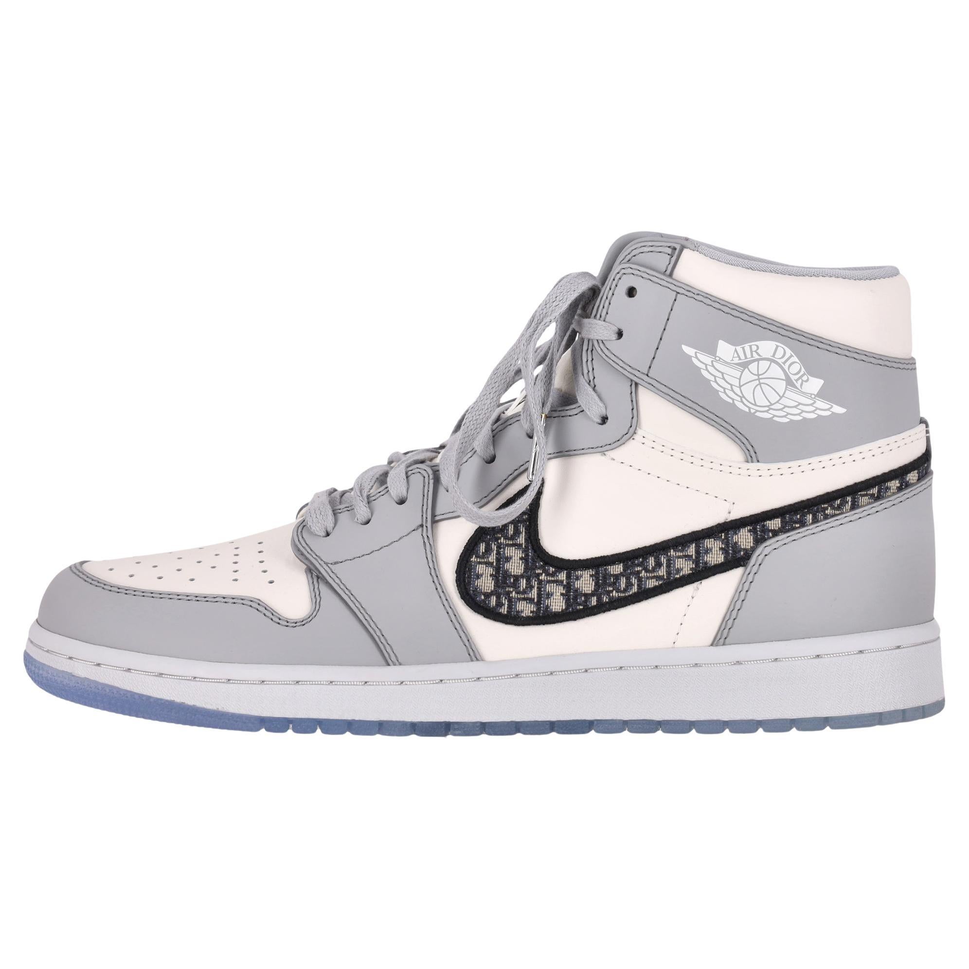 Dior x Air Jordan 1 Retro Ltd Edition High-Top OG Leather Sneakers For Sale