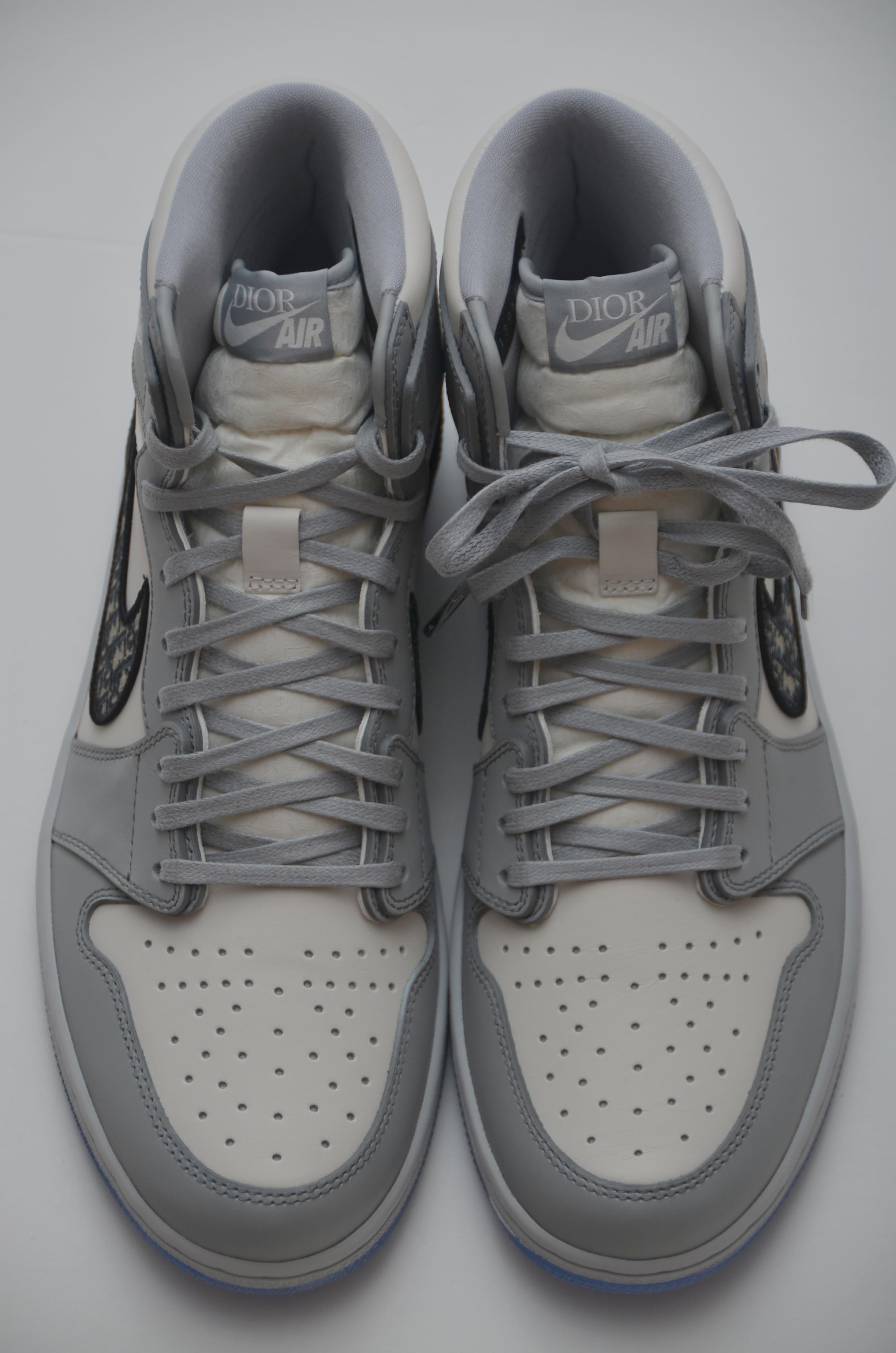 DIOR X Air Jordan Men's High Top Sneakers Size 10.5 44.5 EU NEW 100%  Authentic at 1stDibs | air jordan dior x air jordan 1 high mens sneakers -  size 10.0, jordan dior soy 10.5