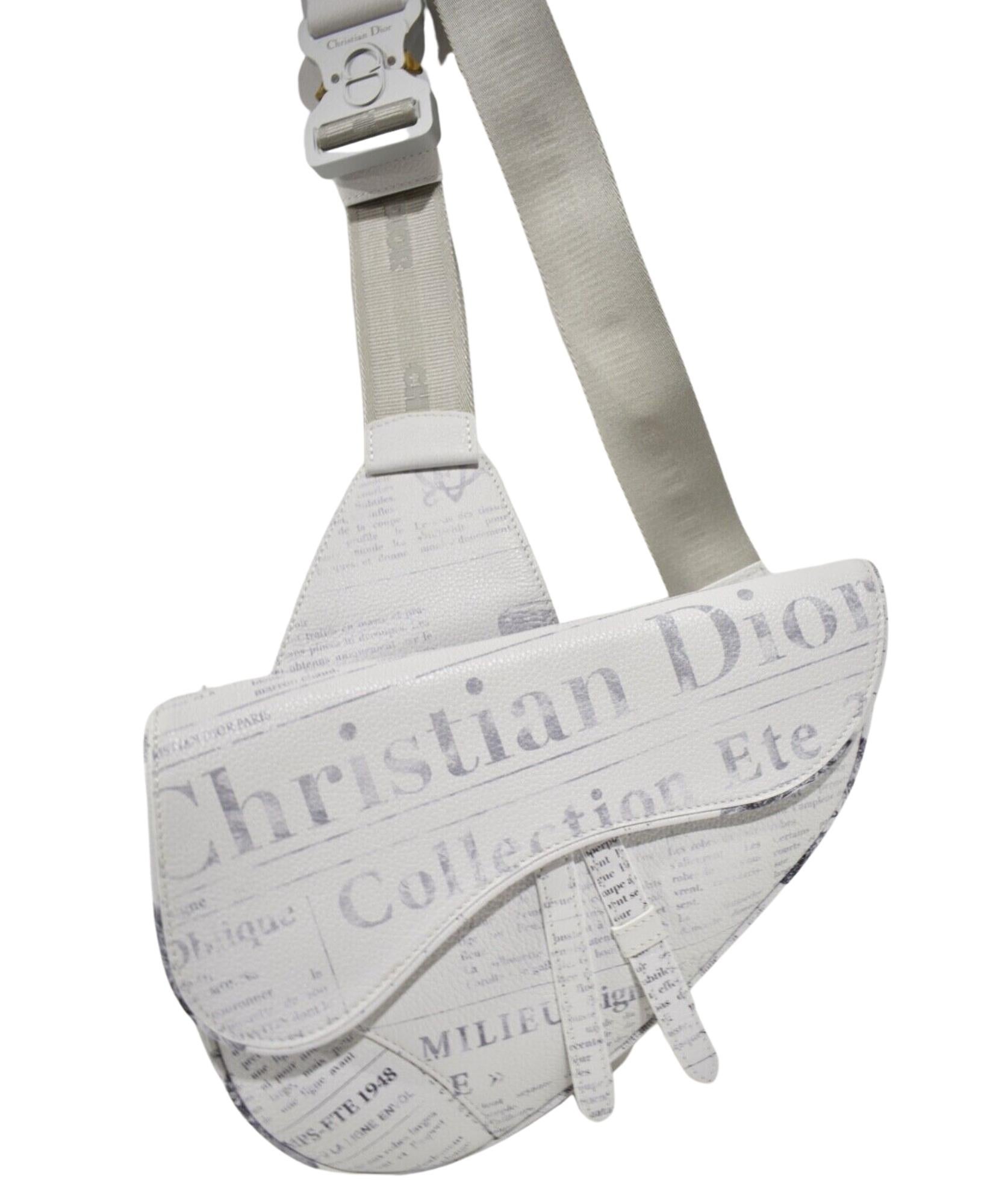 Dior X Daniel Arsham Grained Calfskin White Newspaper Print Saddle Bag In Good Condition For Sale In Montreal, Quebec