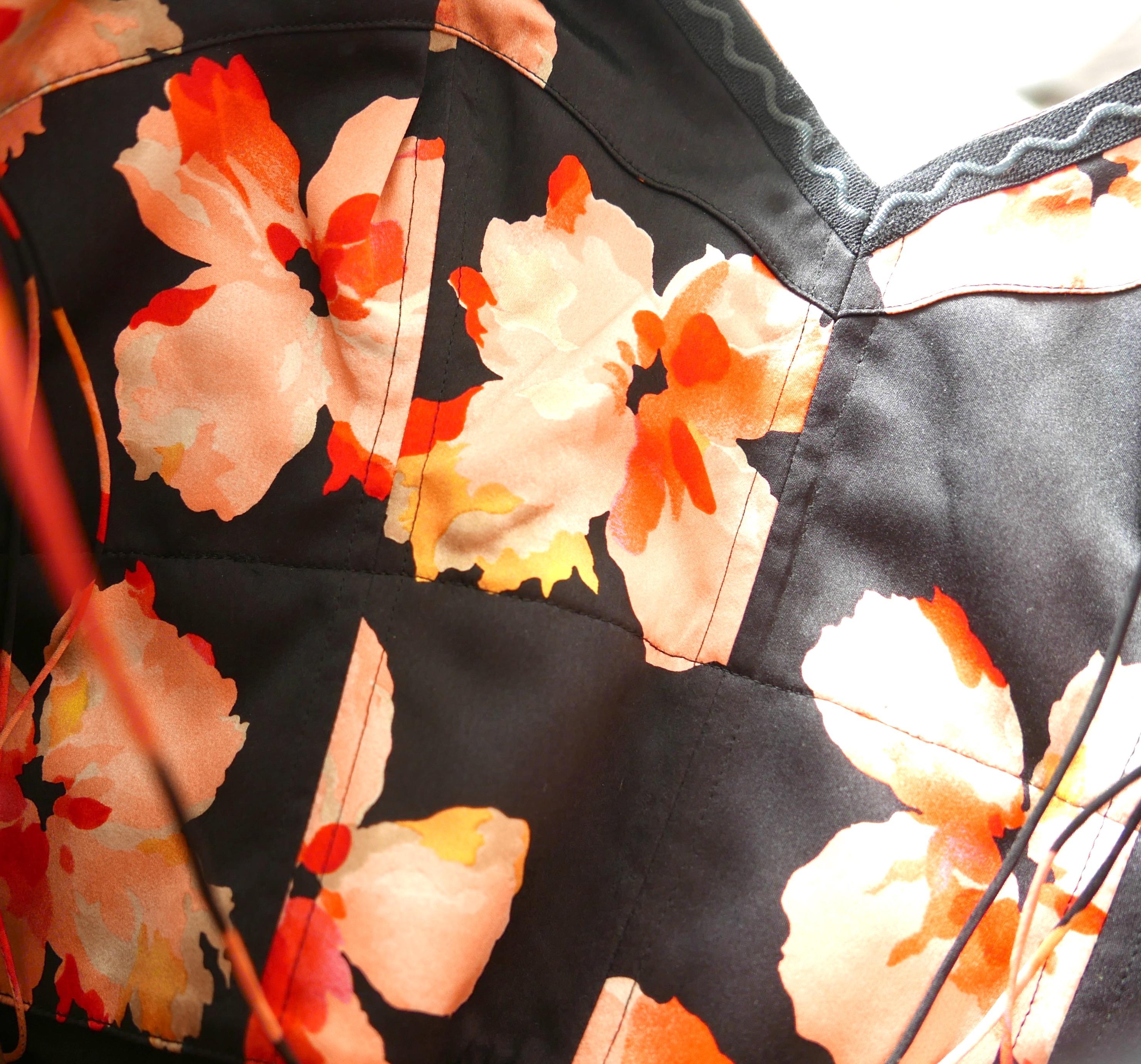 Robe de bal à fleurs Dior x John Galliano, automne 2005 en vente 5