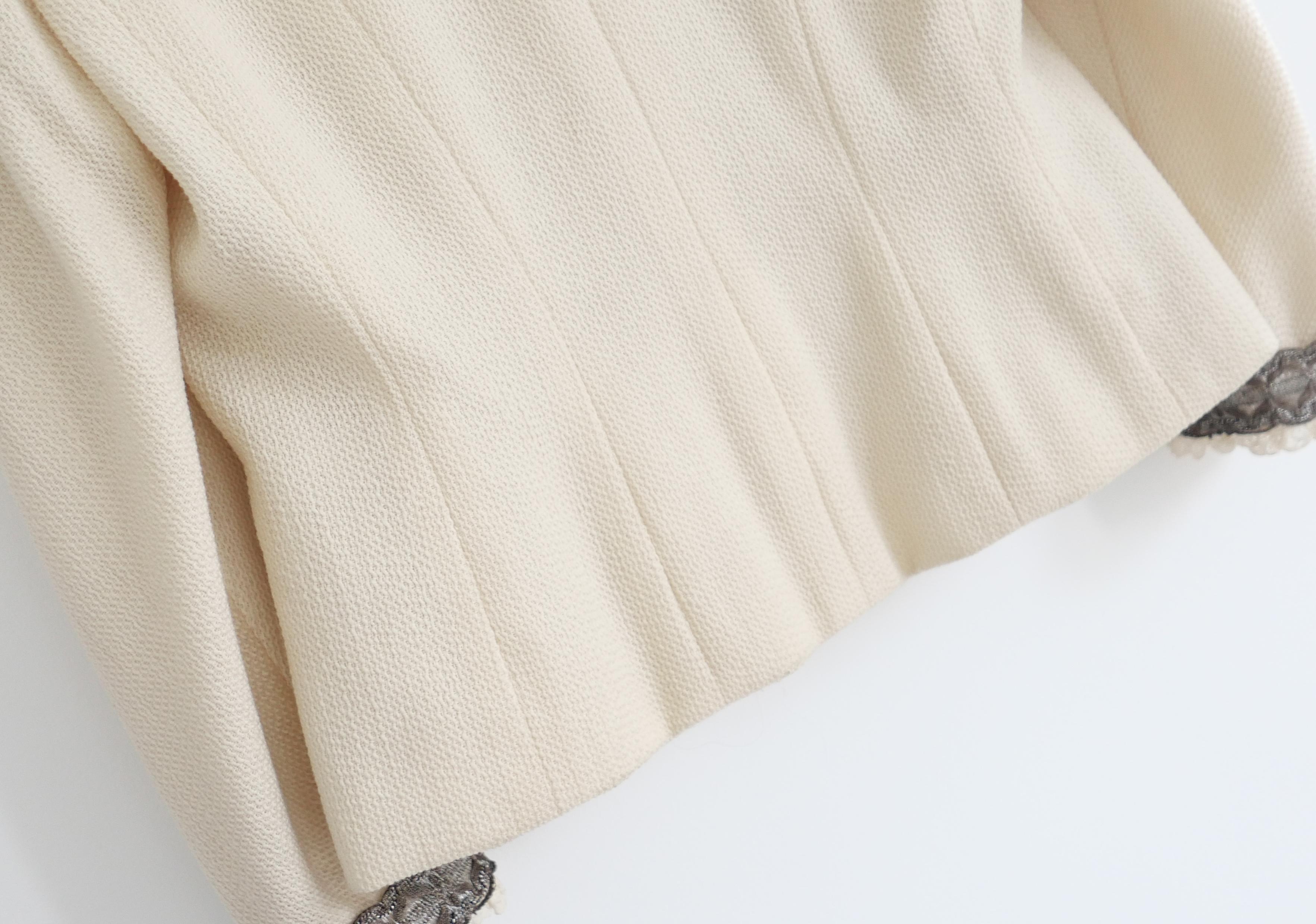 Dior x John Galliano Giacca con bottoni in pizzo e cammeo Primavera 1998 in vendita 5