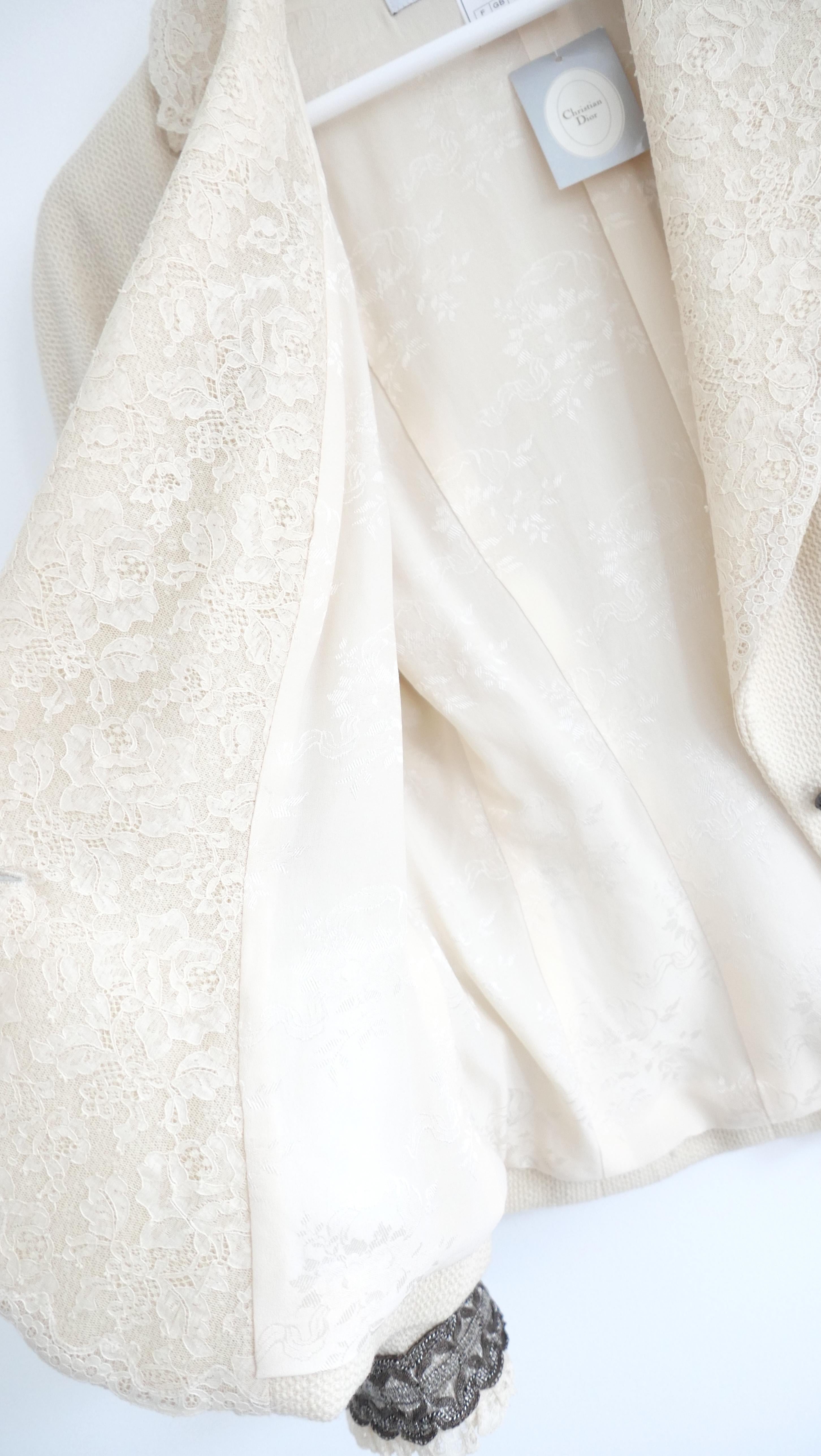 Dior x John Galliano Giacca con bottoni in pizzo e cammeo Primavera 1998 in vendita 3