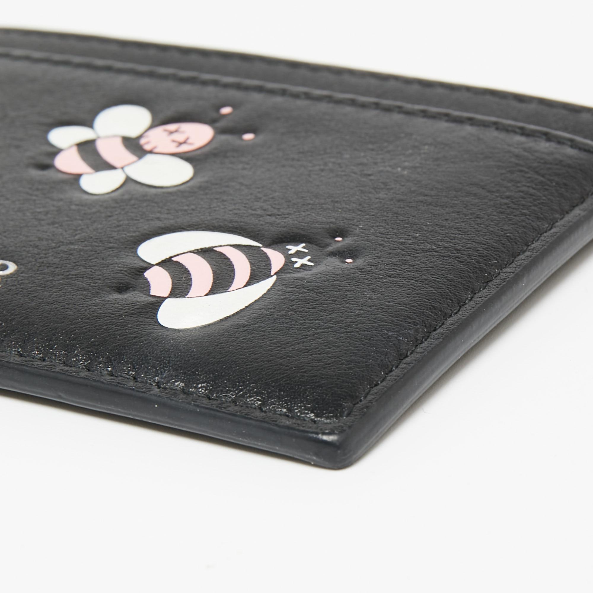 Dior x Kaws - Porte-cartes en cuir noir/rose en forme d'abeilles 5