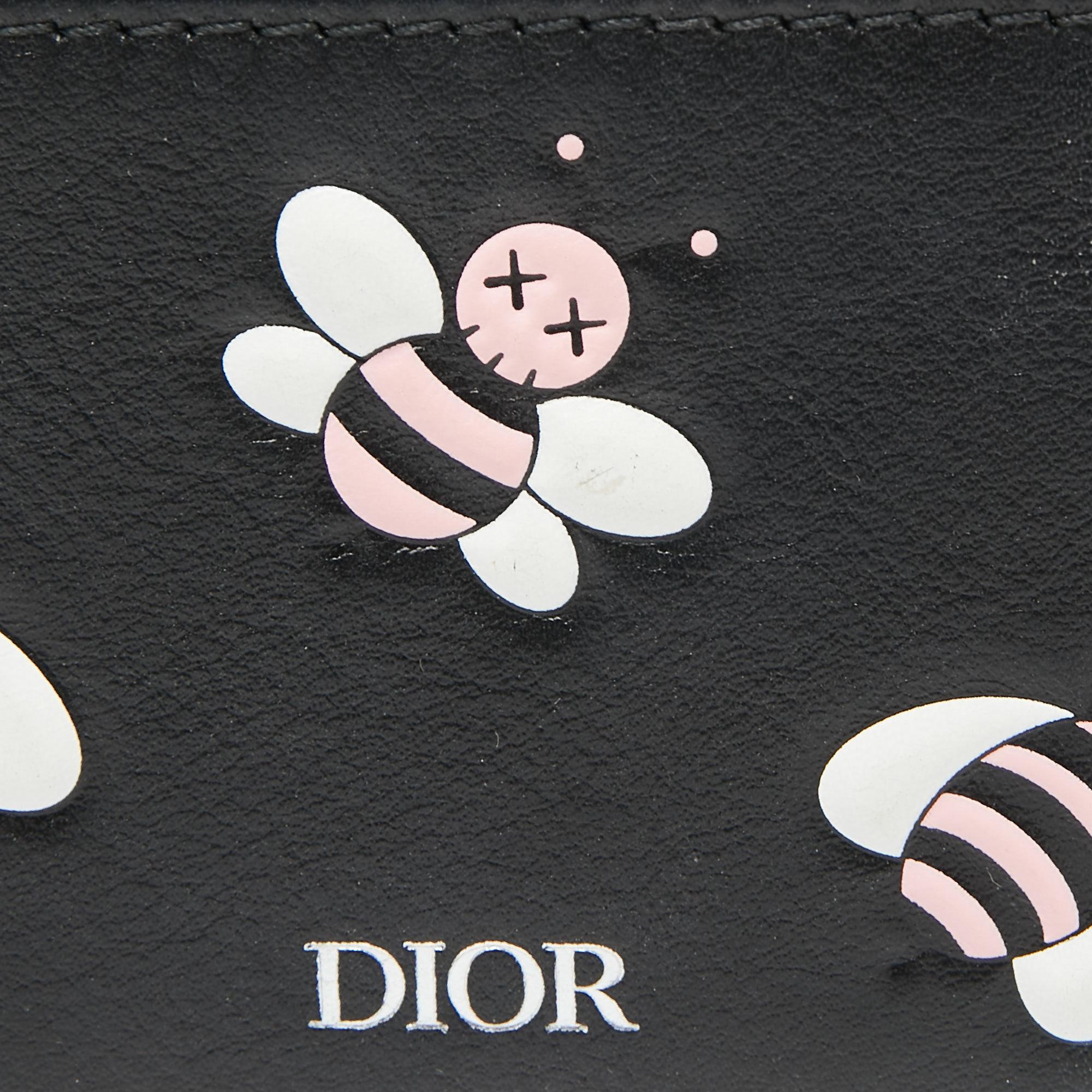Dior x Kaws - Porte-cartes en cuir noir/rose en forme d'abeilles 4