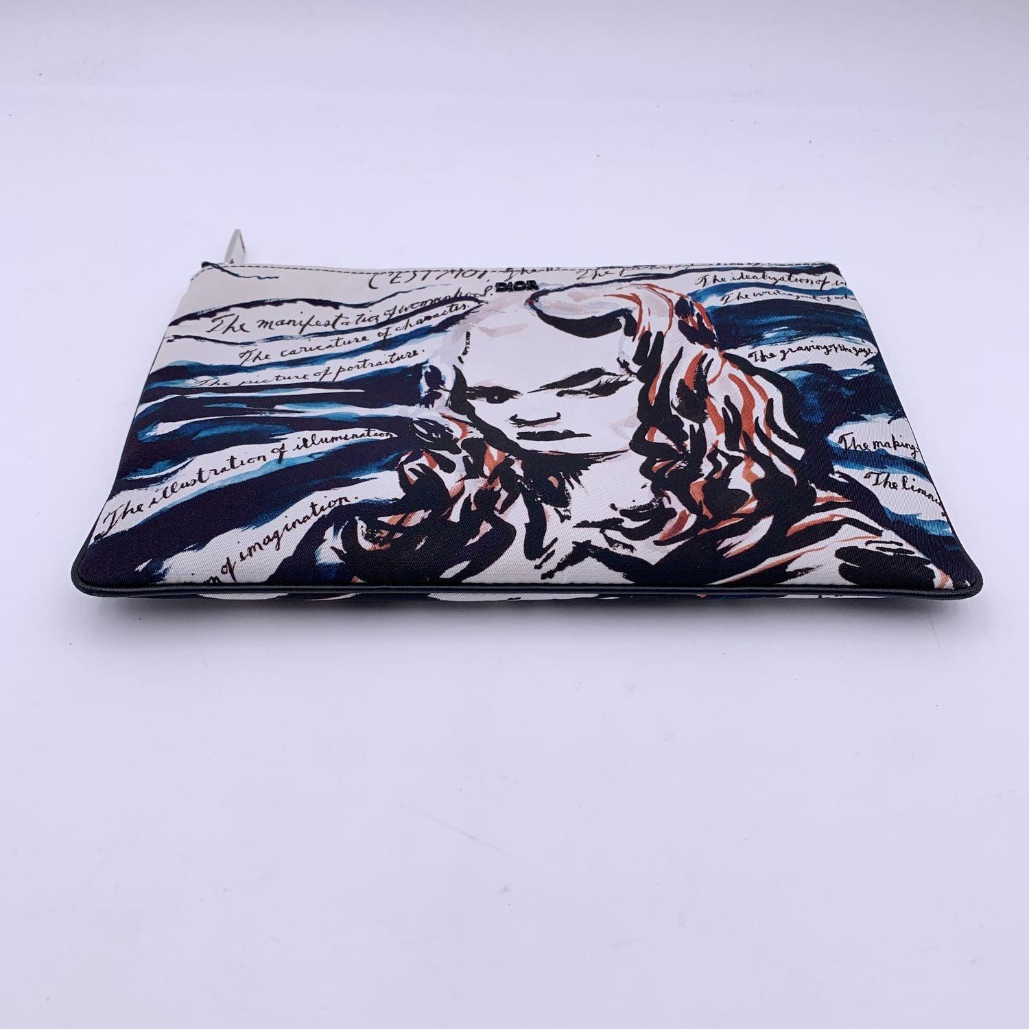 Sac pochette Dior x Raymond Pettibon multicolore en nylon avec fermeture éclair Excellent état - En vente à Rome, Rome