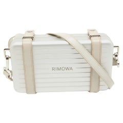 Dior x Rimowa Personal Clutch Bag aus weißem/grauem Aluminium und Leder
