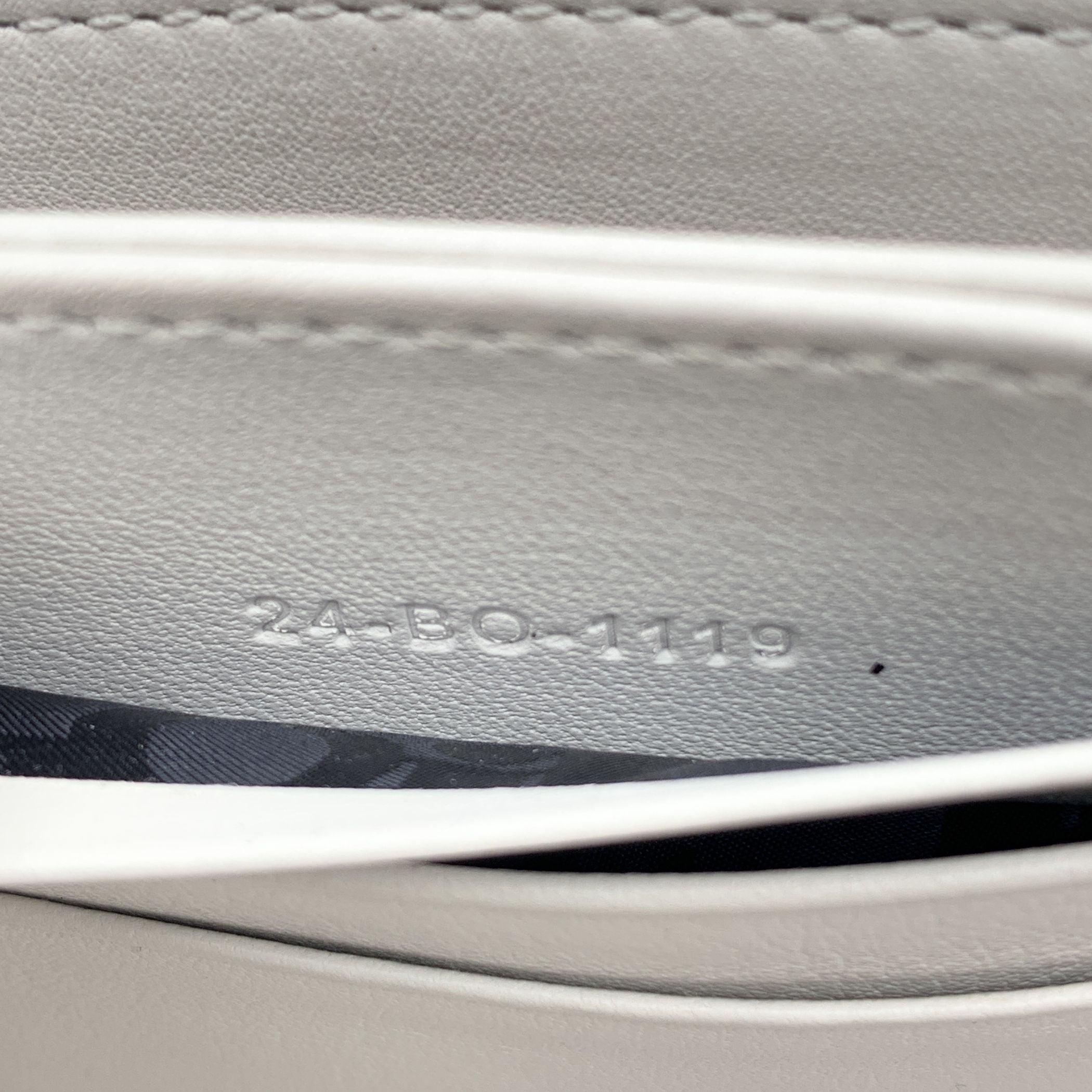 Dior x Rimowa Silber Metall Personal Clutch On Strap Umhängetasche im Zustand „Gut“ in Rome, Rome
