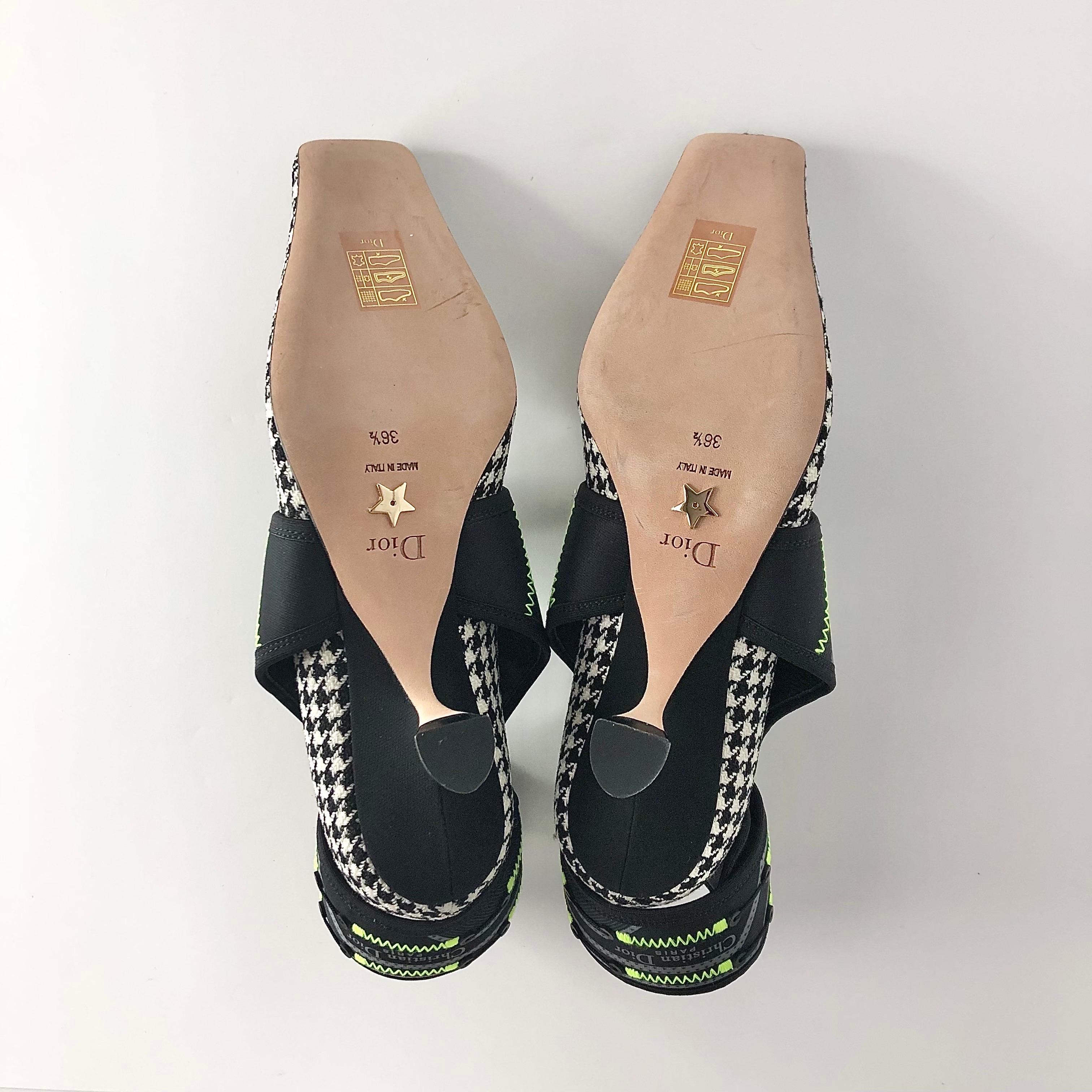 Dior X Roger Vivier Pieds de poule à talon fin Maryjane 36.5 Pour femmes en vente