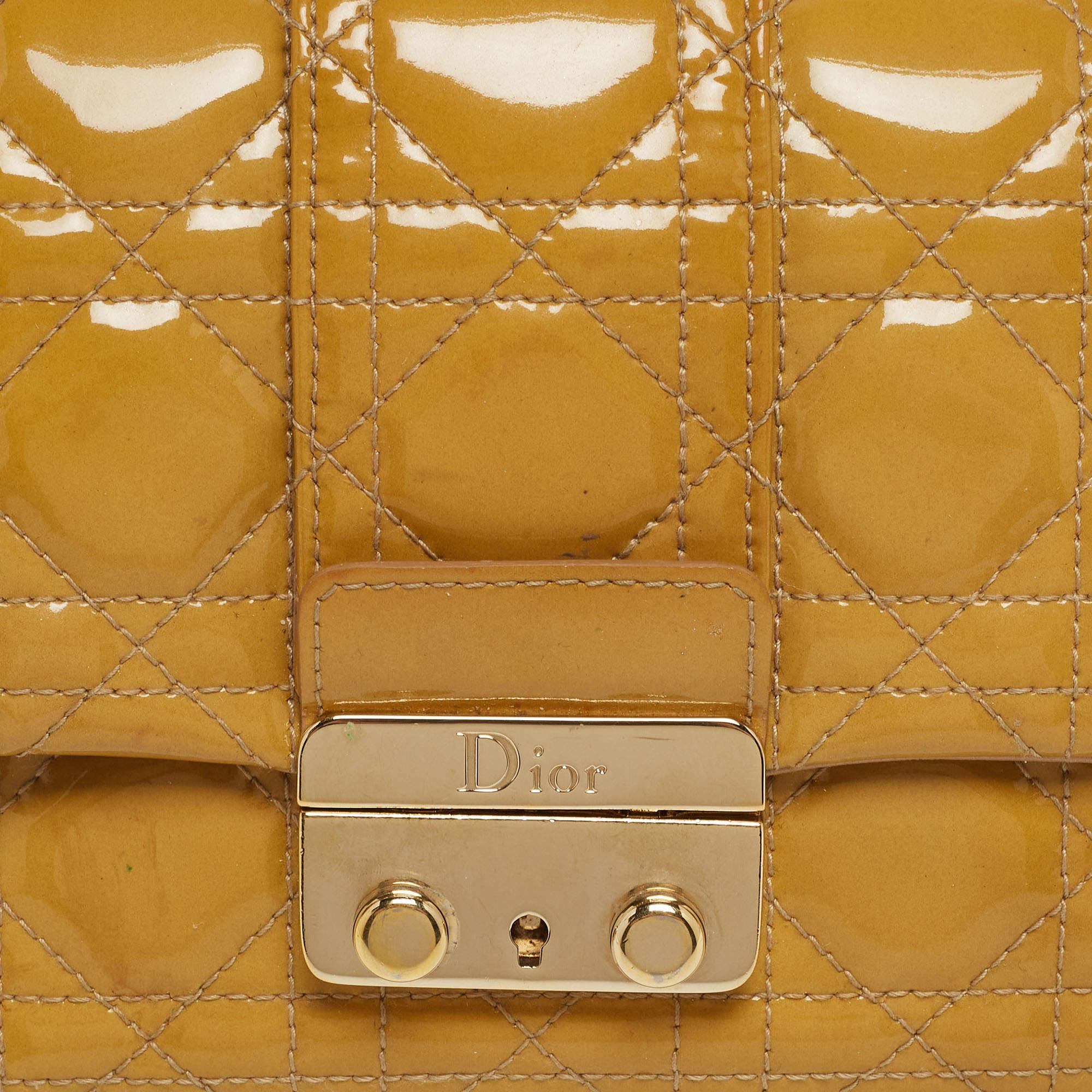 Dior Yellow Cannage Patent Leather Miss Dior Promenade Chain Clutch For Sale 10