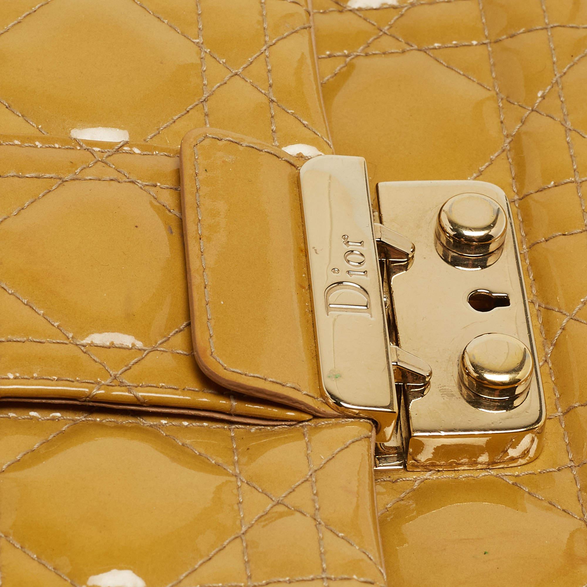 Dior Yellow Cannage Patent Leather Miss Dior Promenade Chain Clutch For Sale 15