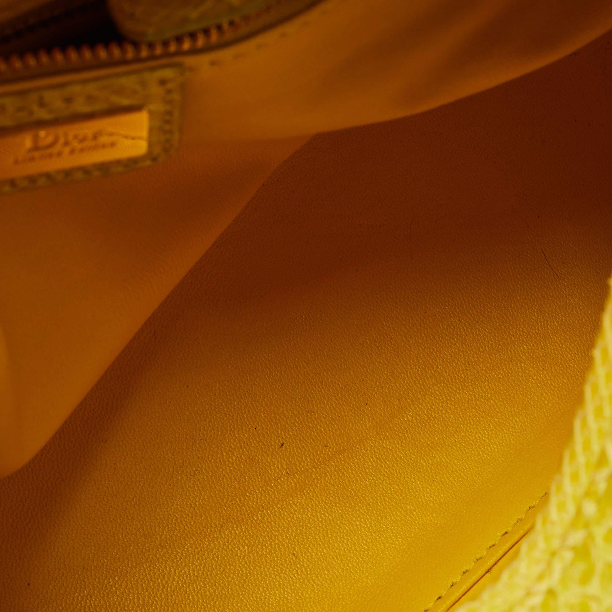 Sac cabas Dior Lady Dior de taille moyenne en cuir de python jaune cannage 11