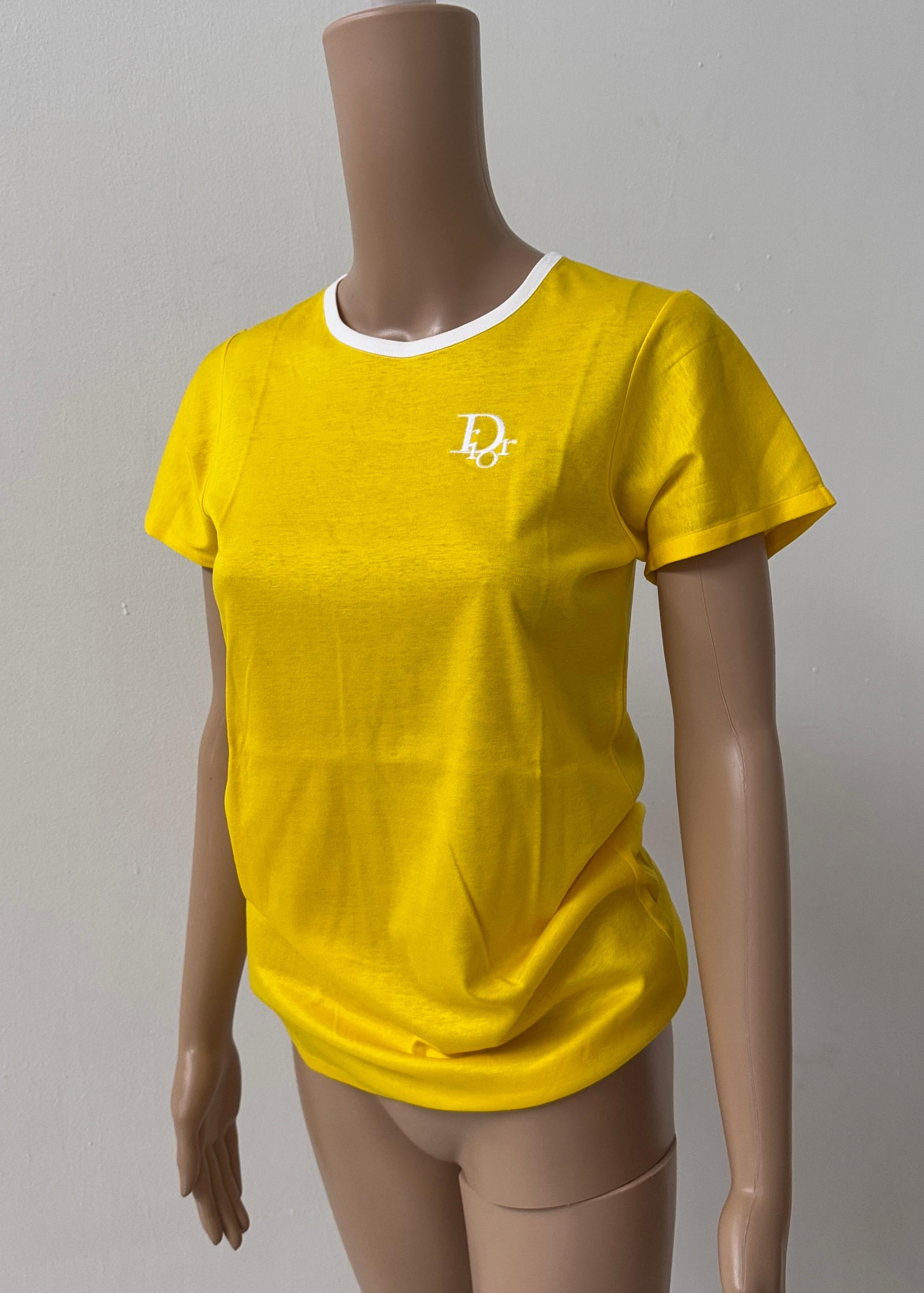 Dior Yellow Fitted Logo T-Shirt – Early 2000s In condizioni buone in vendita a Milano, IT