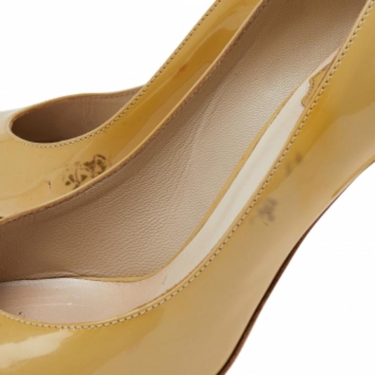 Jaune Dior escarpins à bout rond en cuir verni jaune, taille 37