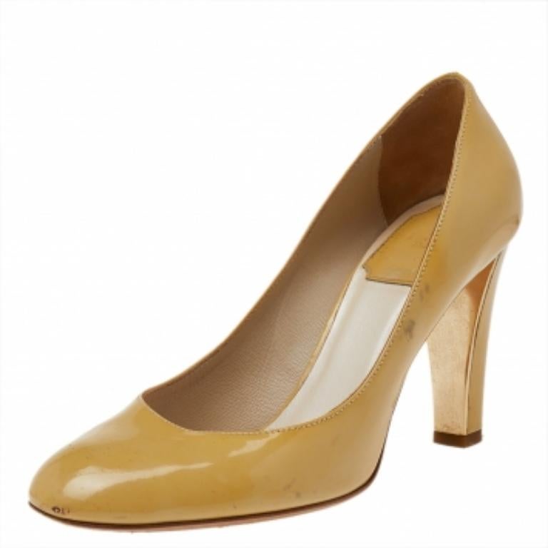 Dior escarpins à bout rond en cuir verni jaune, taille 37 3