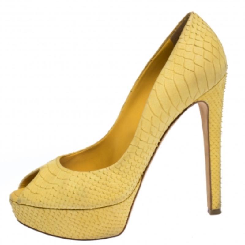 Dior Gelb Python Geprägte Miss Dior Pumps Größe 38.5 im Angebot 3