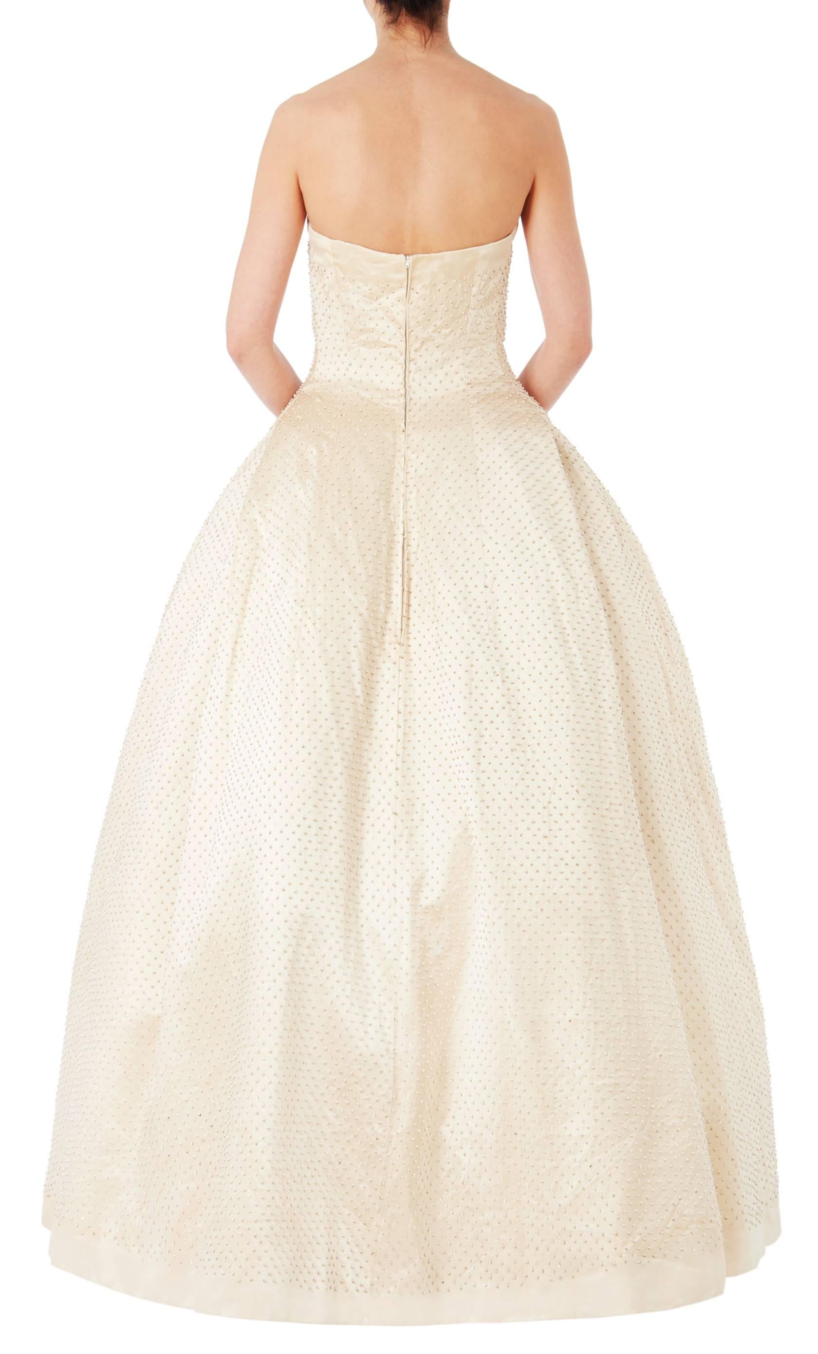 Christian Dior Haute Couture Sevres ivory beaded gown, 1951 In Good Condition In London, GB