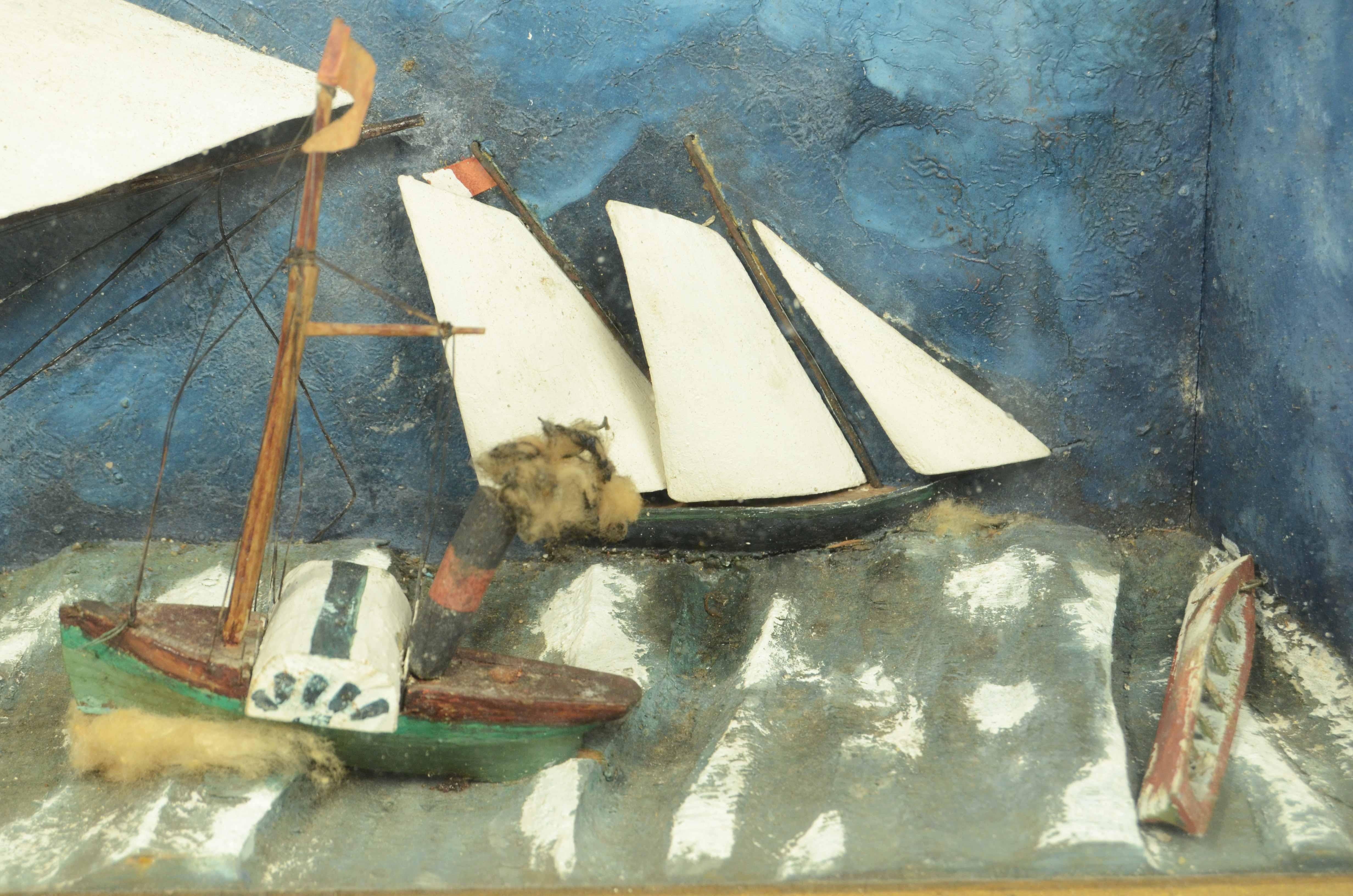 Diorama nautico in teca di legno e vetro di una goletta a vele spiegate inglese in vendita 4