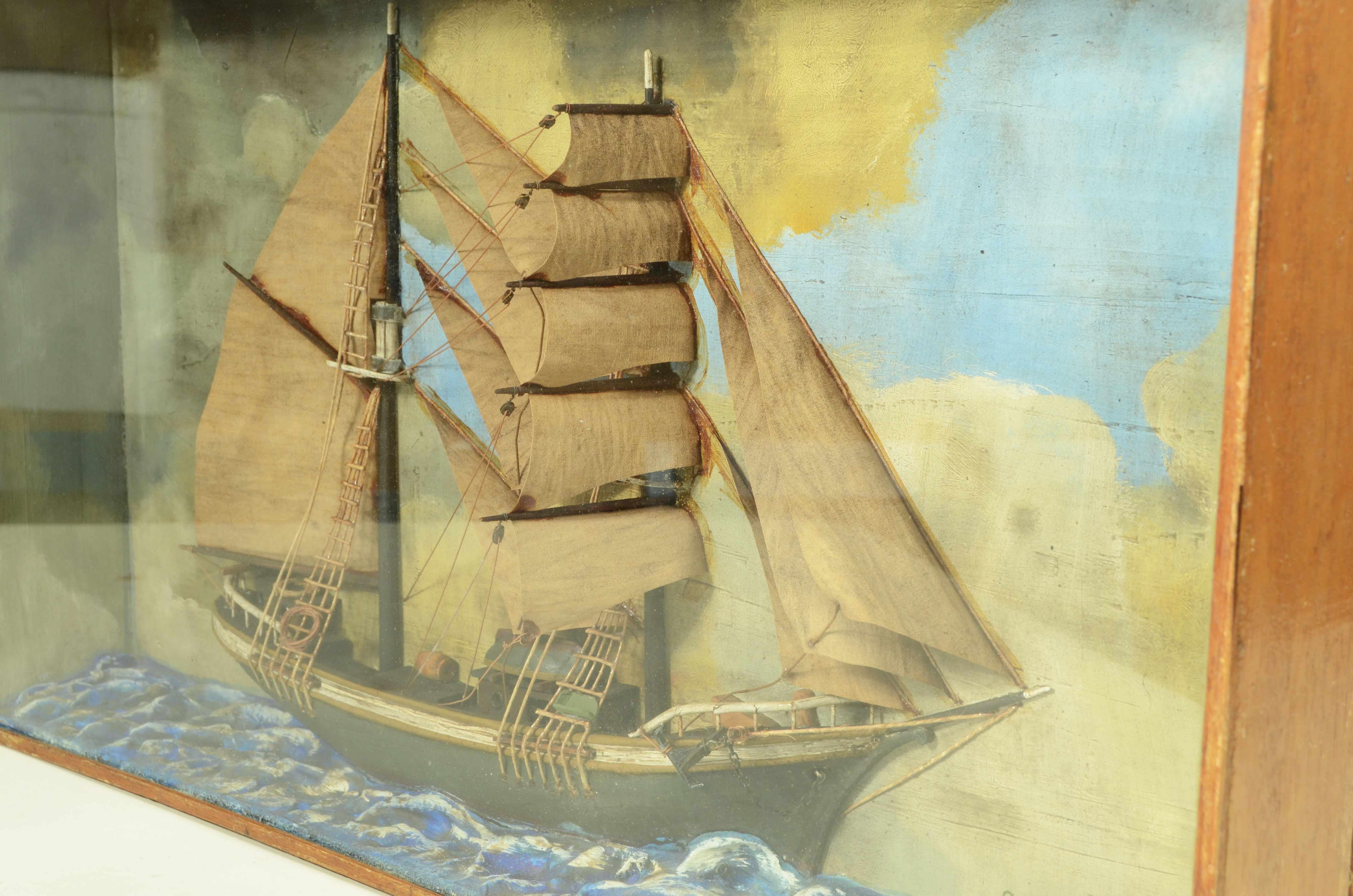 Diorama Nautico in teca di vetro e legno di un Brigantino firmato A. De Gasperi in vendita 7