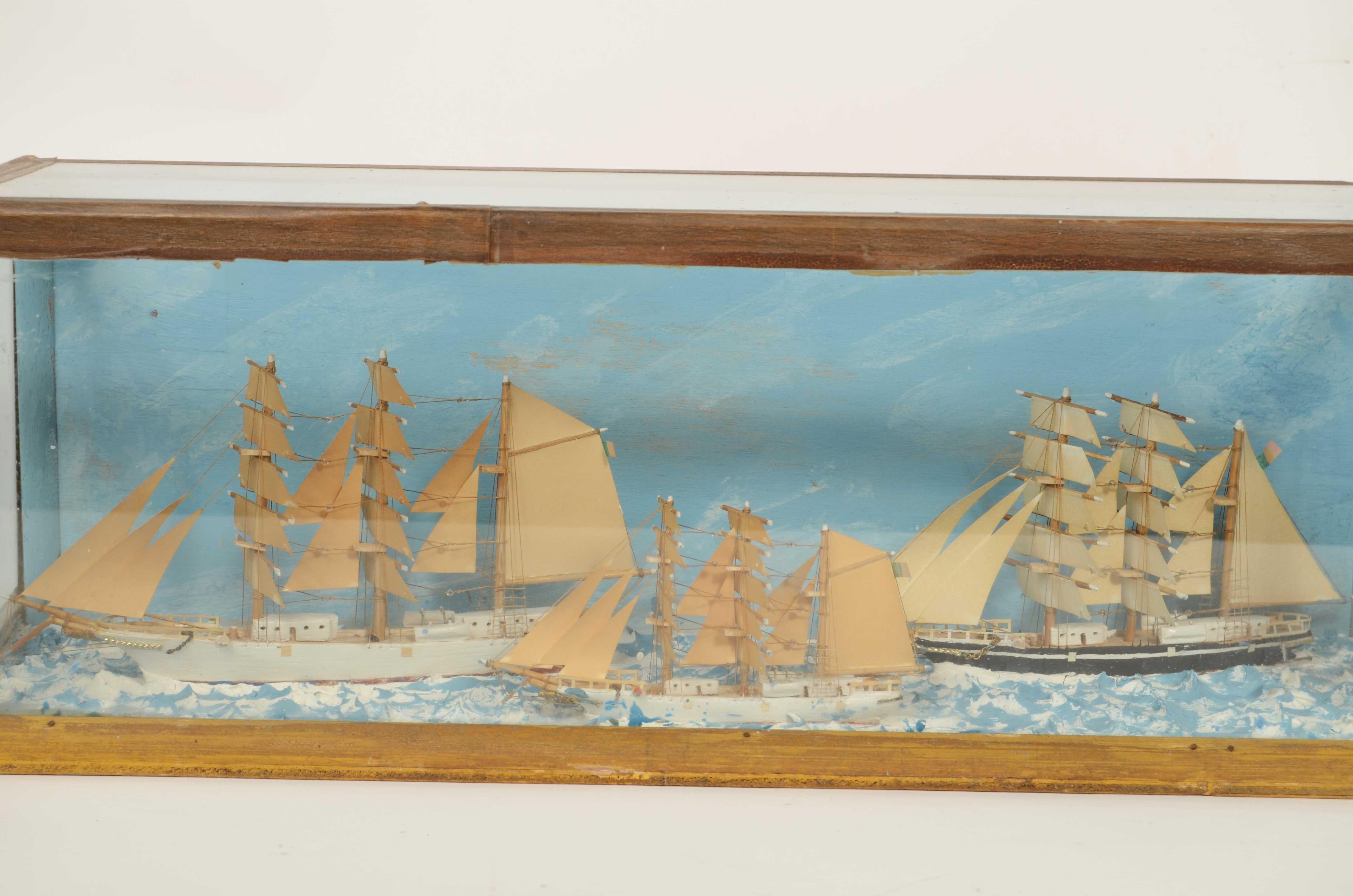Nautical diorama in glass case depicting 3 ships at sea Italy 1920s In Good Condition For Sale In Milan, IT
