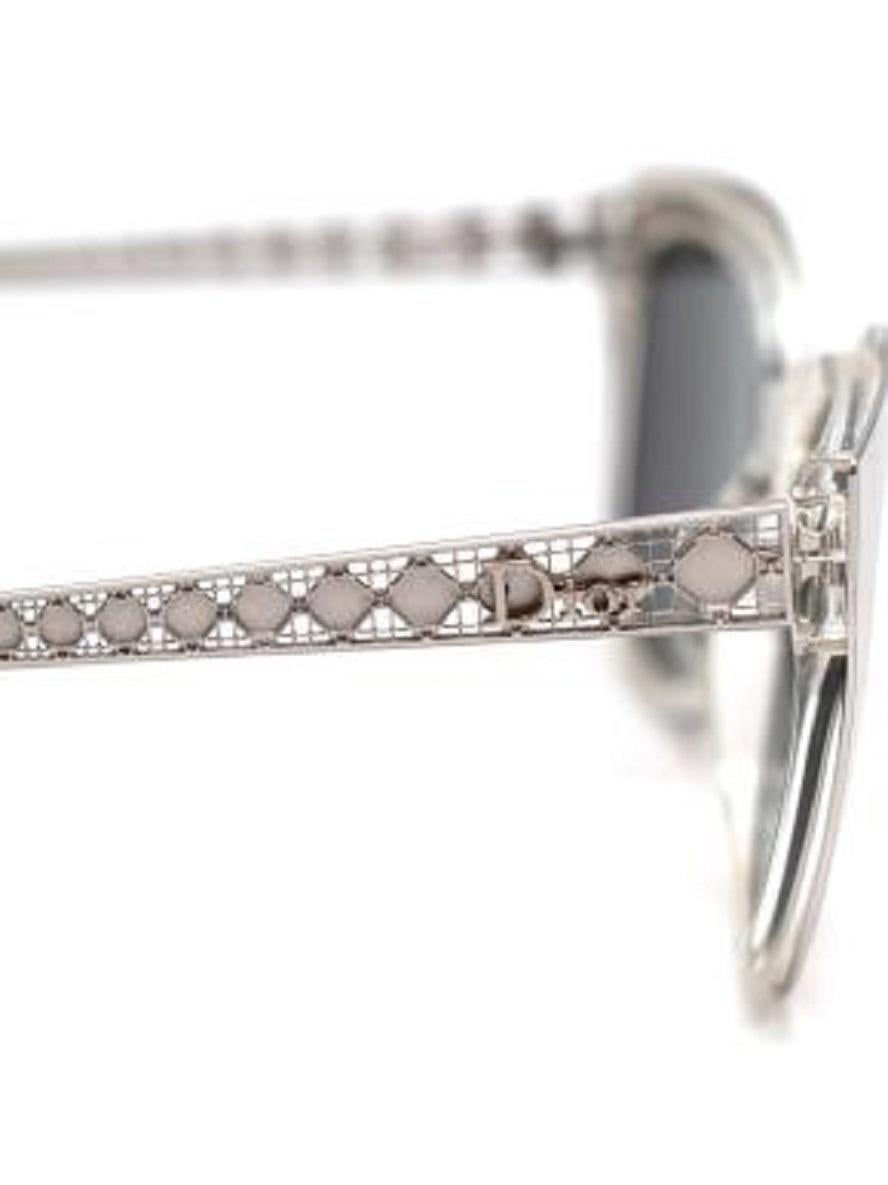 Diorama1 Silver Mirrored Sunglasses For Sale 3