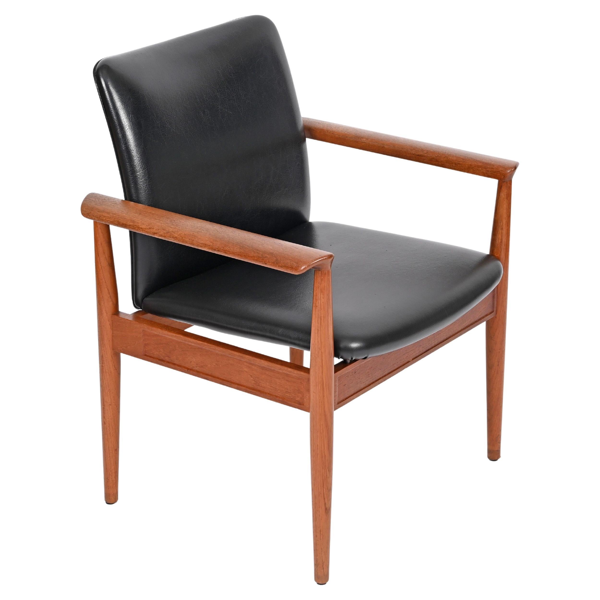 Diplomat Leather Armchair or Desk Chair by Finn Juhl, Model 209, Denmark 1960s