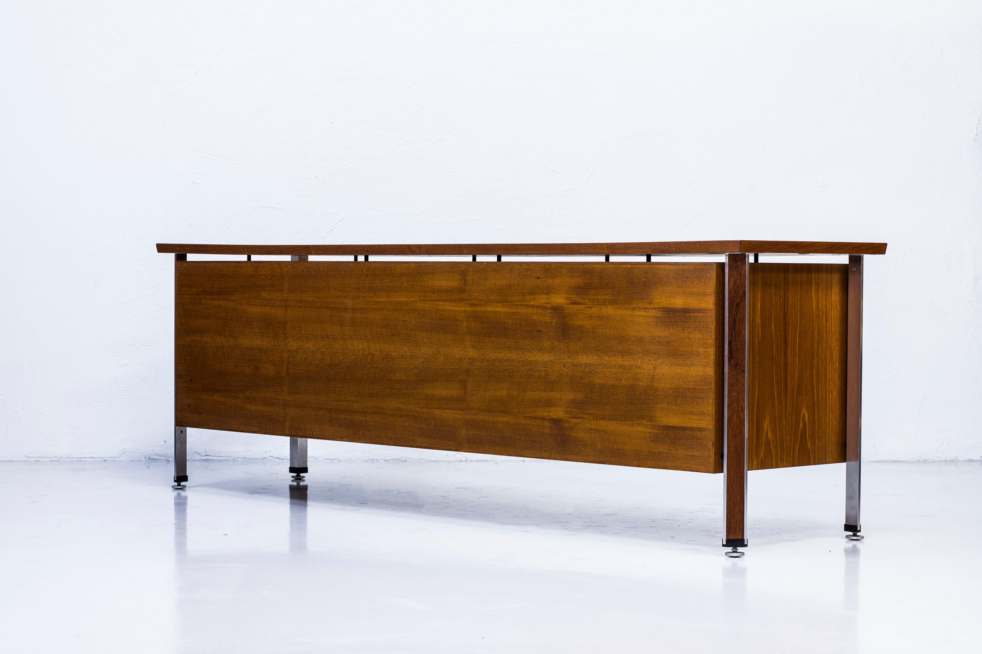 Scandinavian Modern 