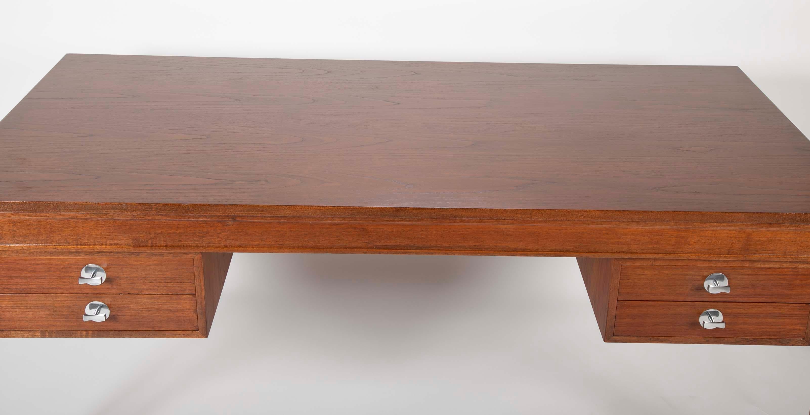 Diplomate Desk in Teak Designed by Finn Juhl  6