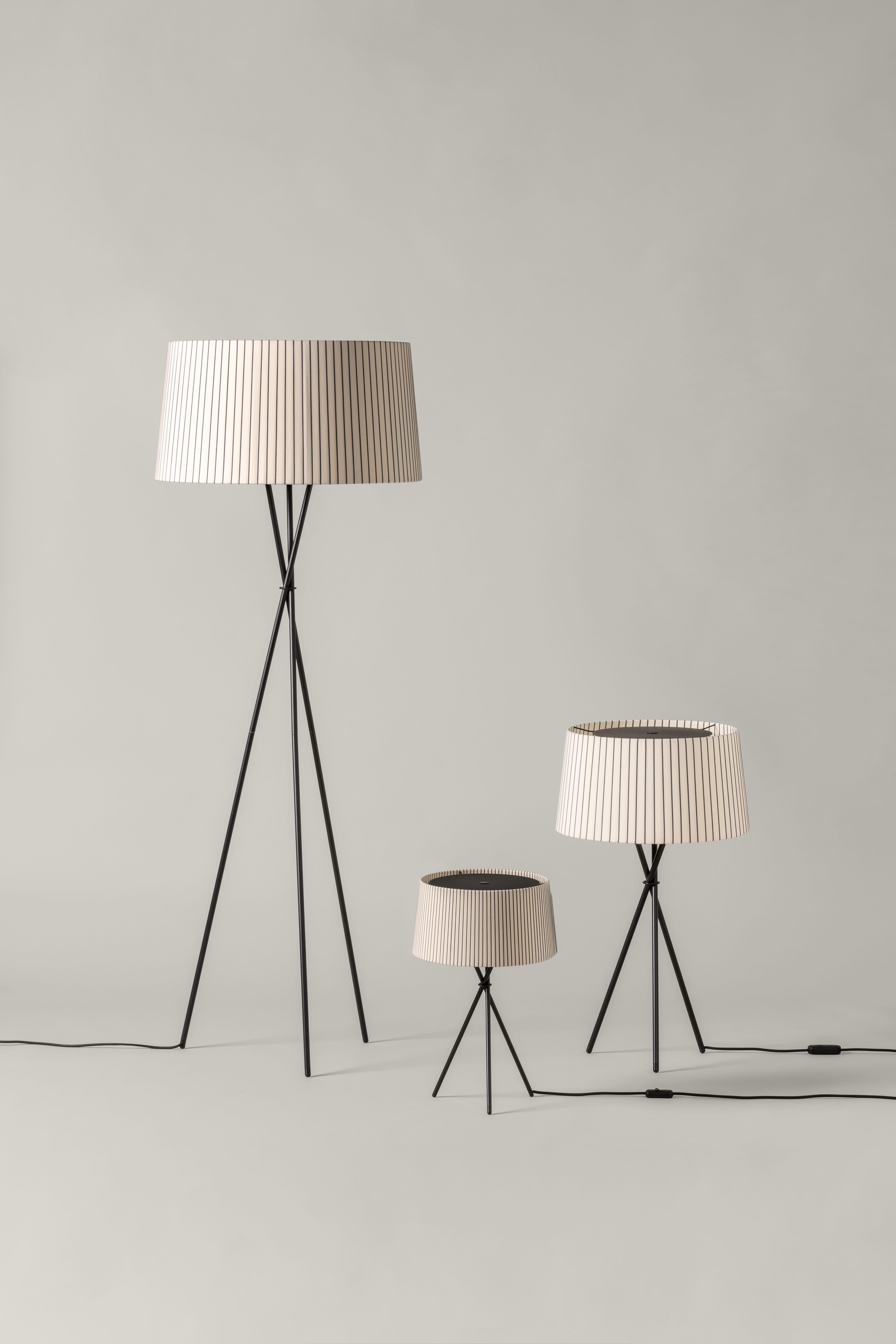 Lámpara de mesa Diplomática Trípode G6 by Santa & Cole Español en venta