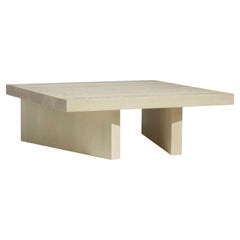 Mesa baja Diptiq de Christian Woo, roble blanco macizo