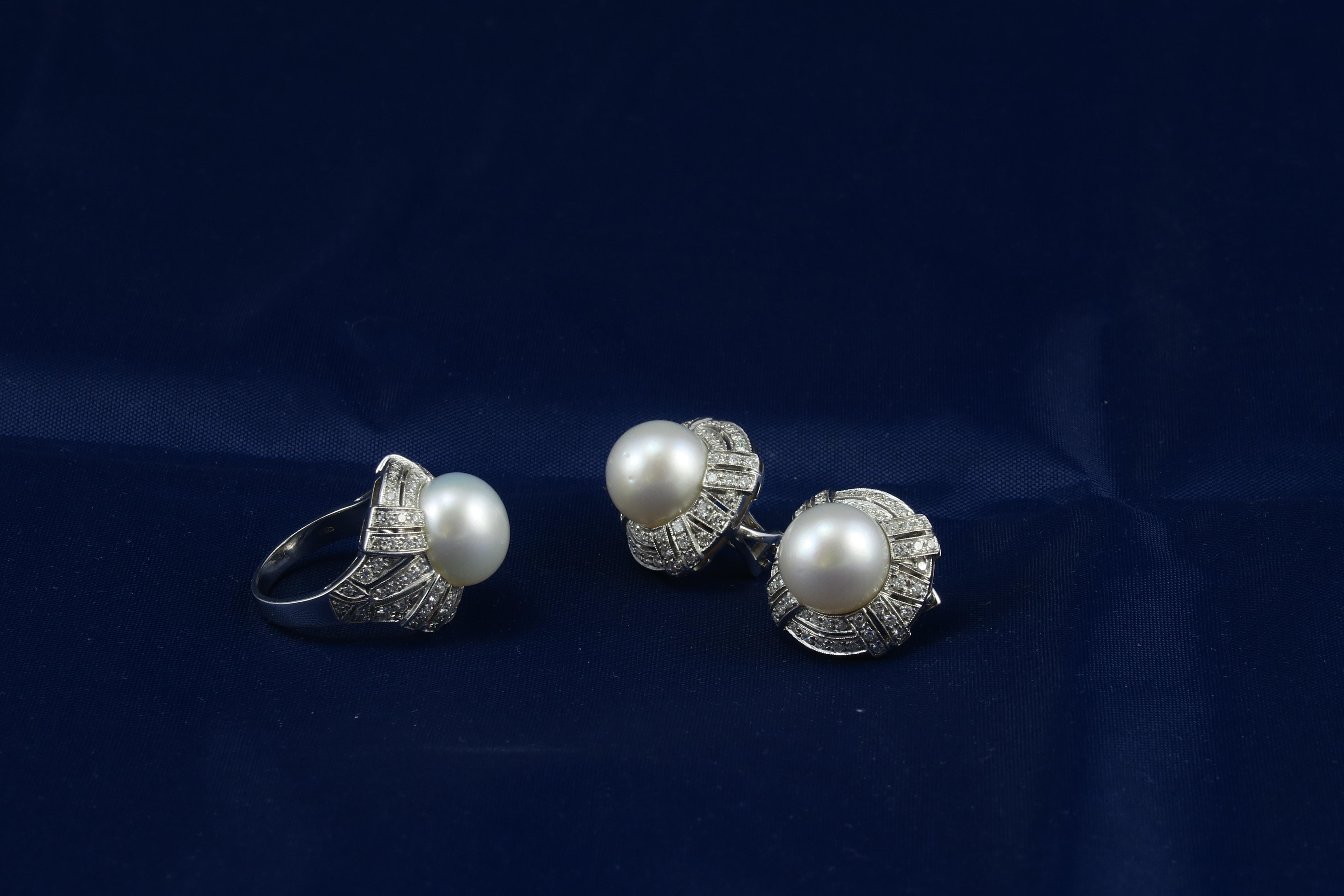 Dirce Repossi Australian White South Sea Pearl Diamond White Gold Stud Earrings In New Condition For Sale In Cosenza, Italia