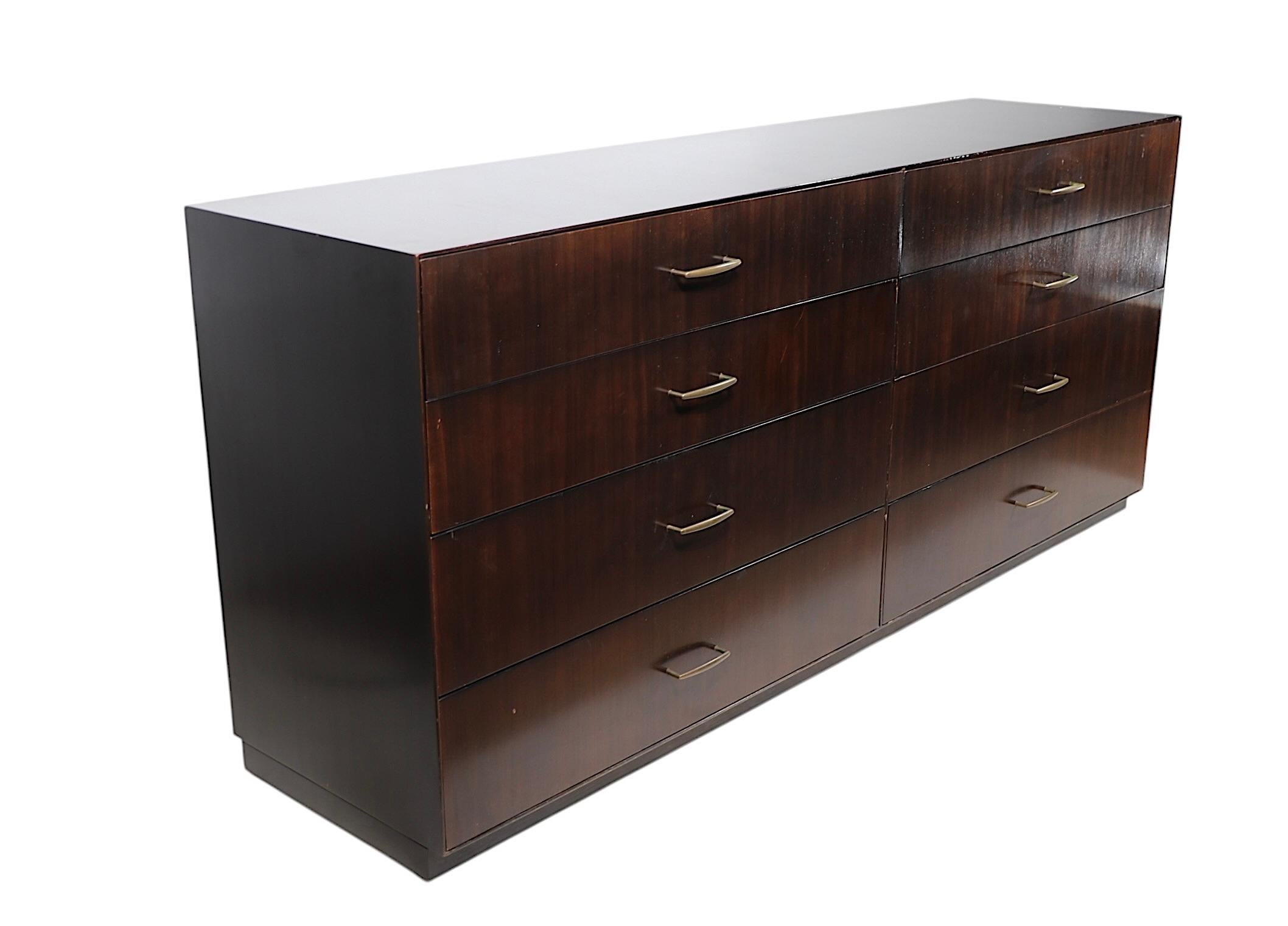 Directional Custom Collection'S a otto cassetti  Cassettone in vendita 5