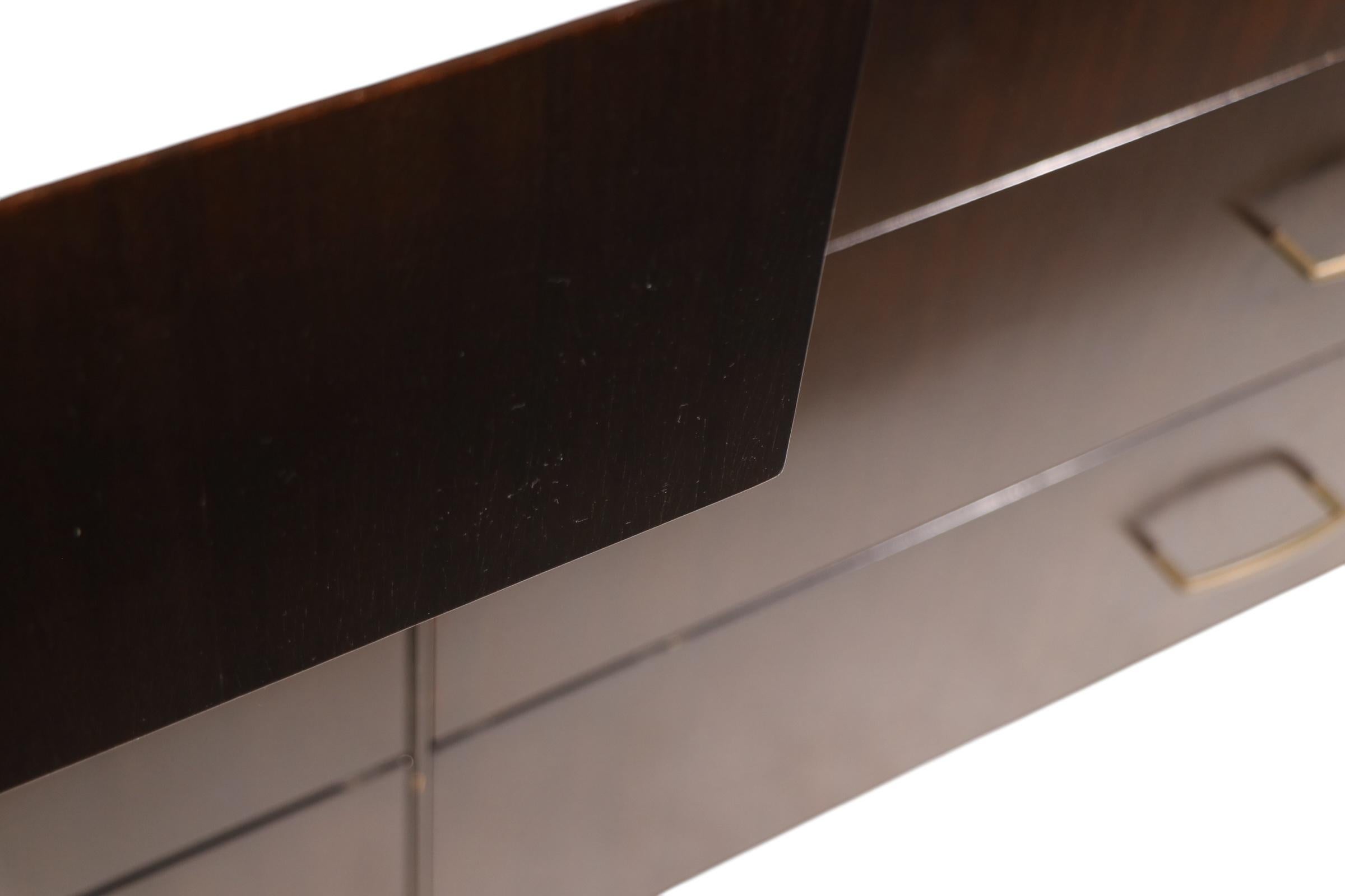 Directional Custom Collection'S a otto cassetti  Cassettone in vendita 8