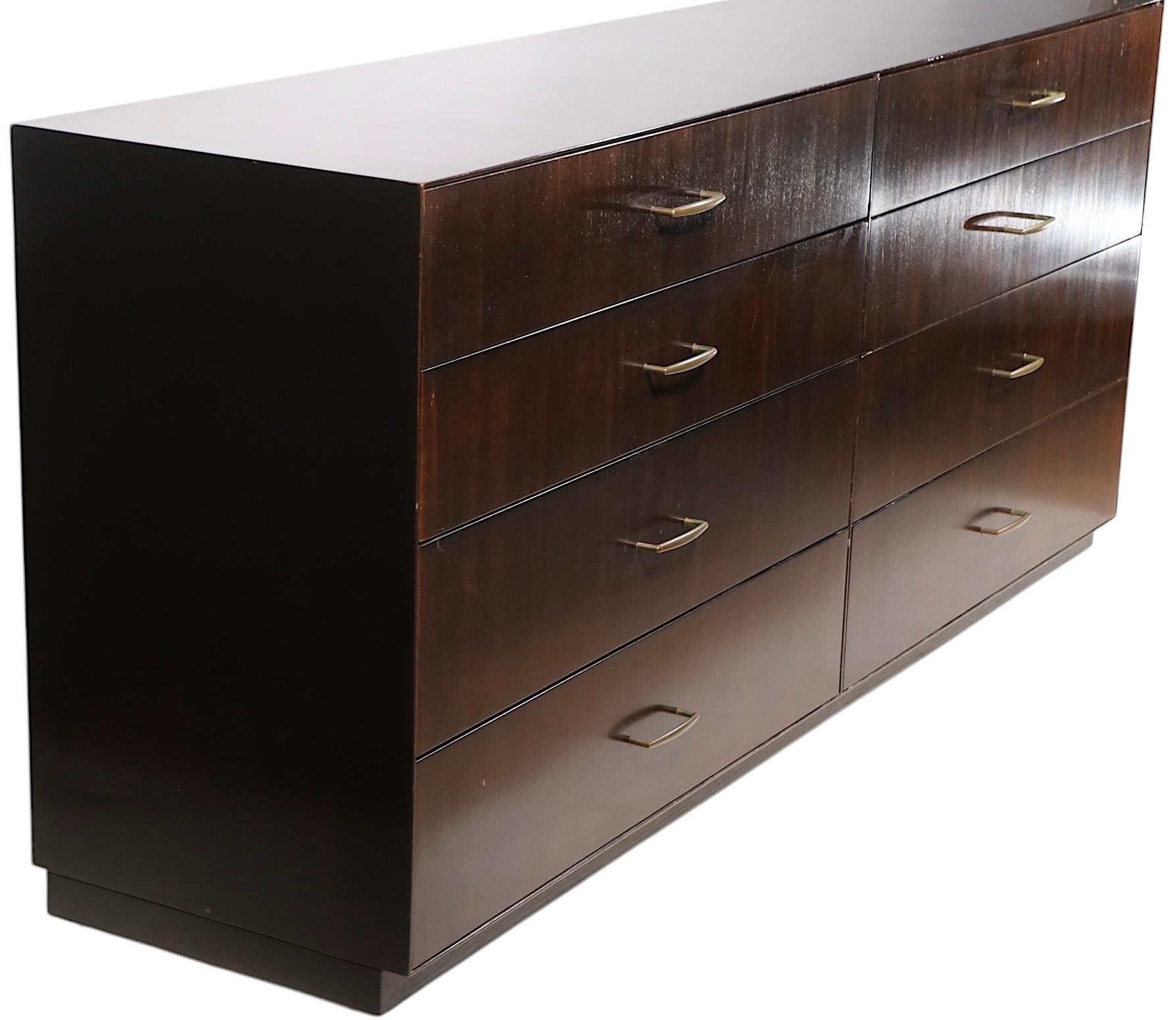Metallo Directional Custom Collection'S a otto cassetti  Cassettone in vendita