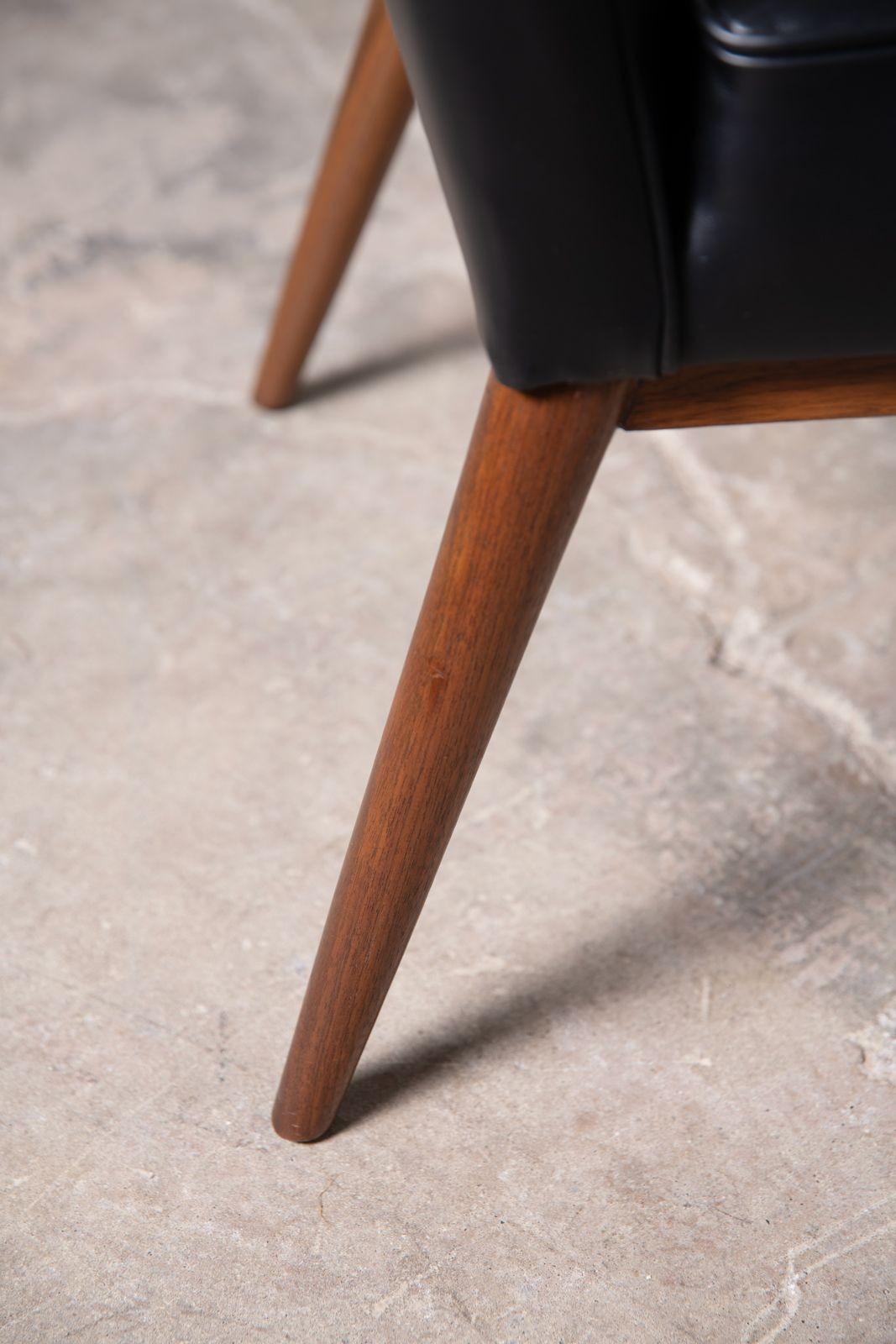 Directional Lounge Chairs by Paul McCobb 5
