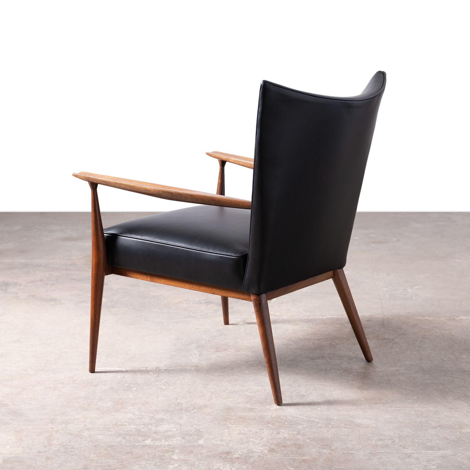 Directional Lounge Chairs by Paul McCobb In Excellent Condition In Dallas, TX