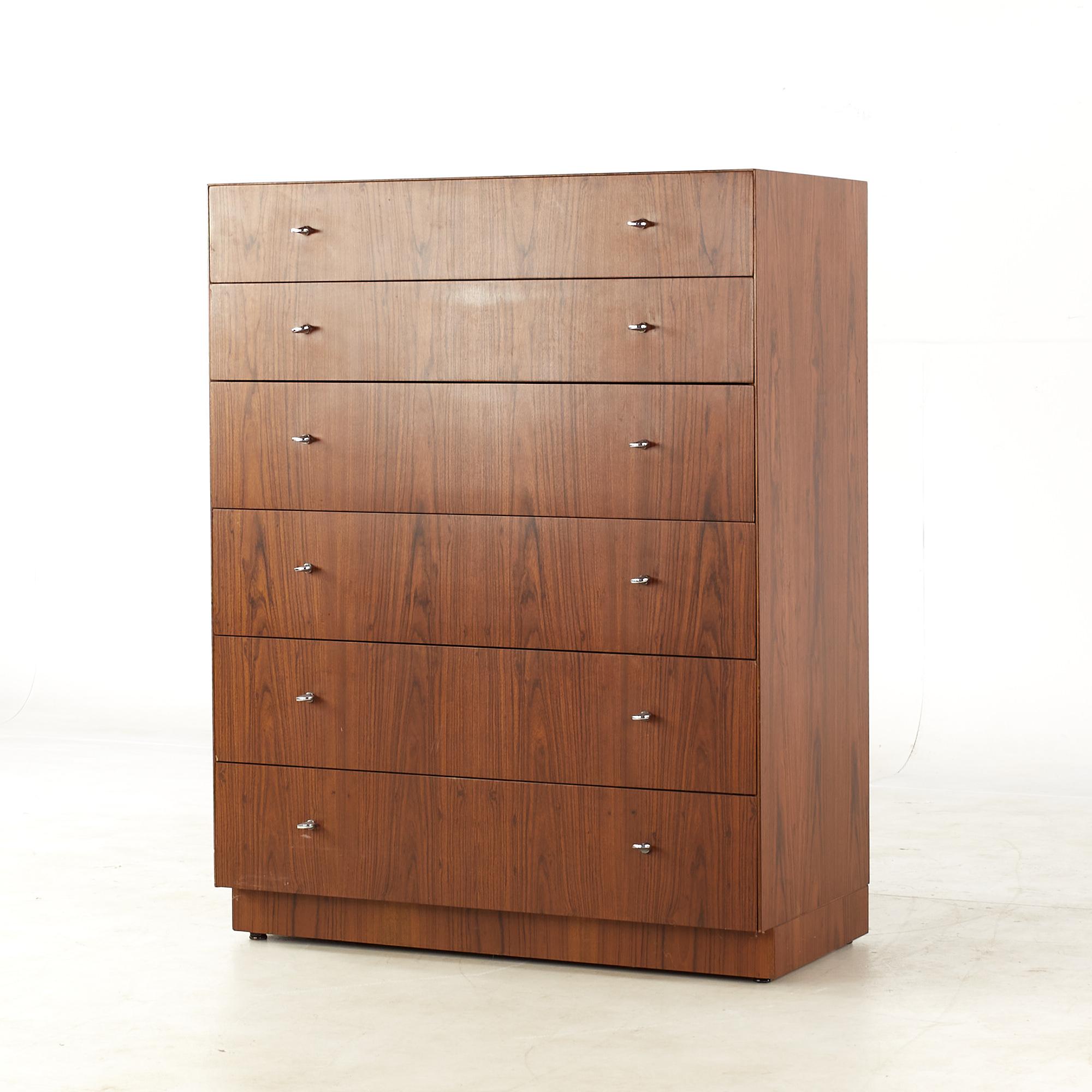 Mid-Century Modern Directional Mid Century 6 Drawer Highboy For Sale