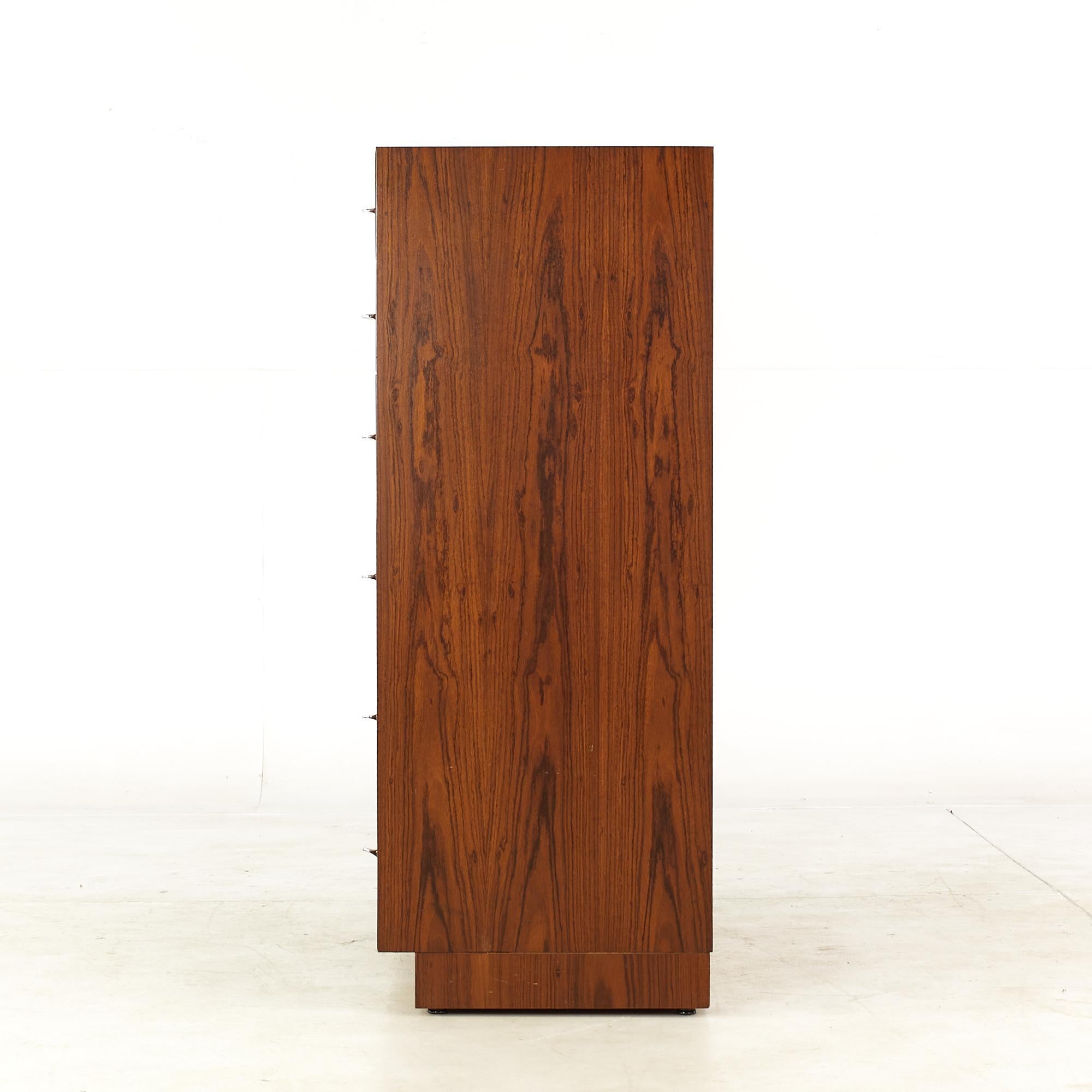 Highboy direccional de 6 cajones Mid Century en Bueno estado para la venta en Countryside, IL