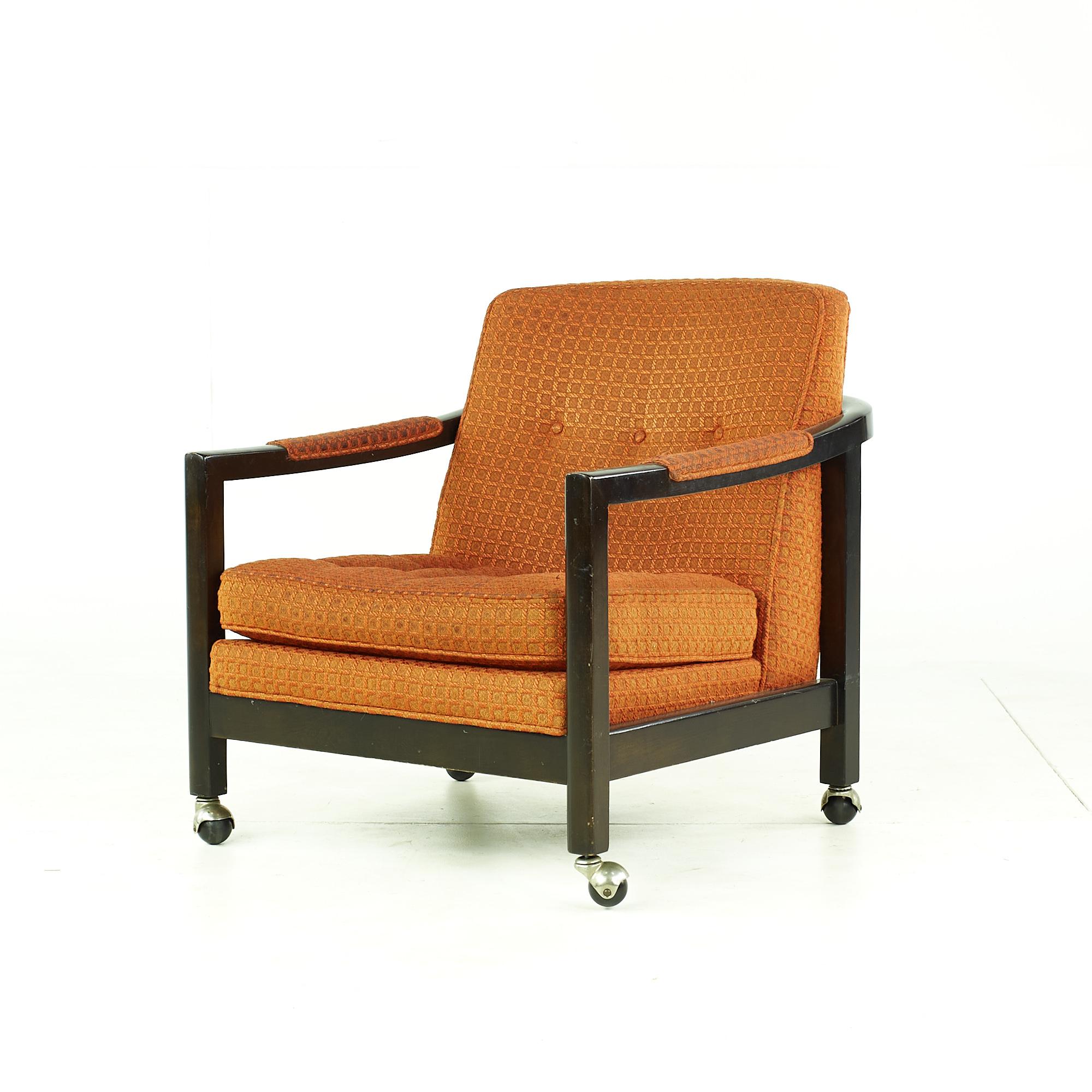 lounge chair with casters