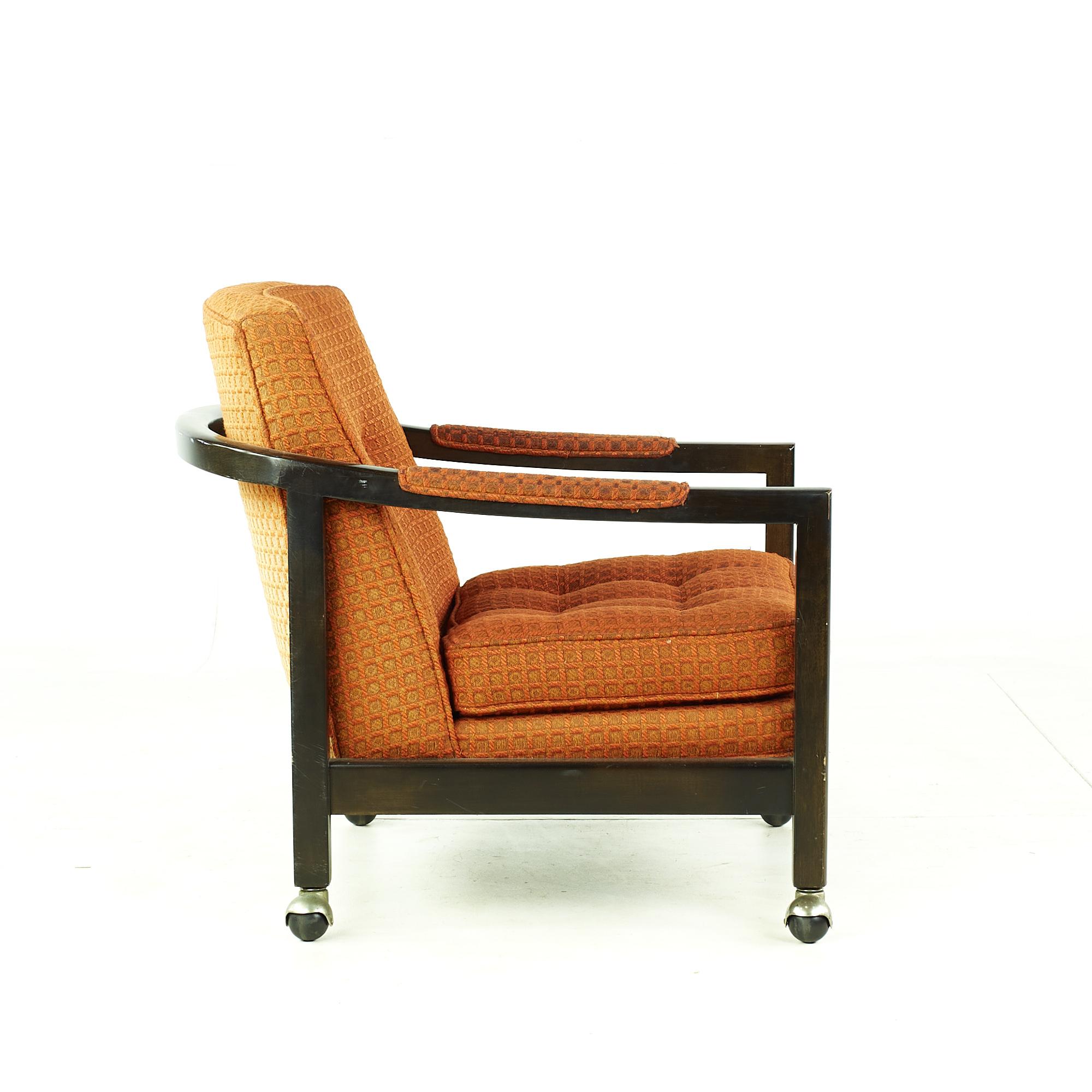 Late 20th Century Directional Mid Century Lounge Chair with Casters For Sale