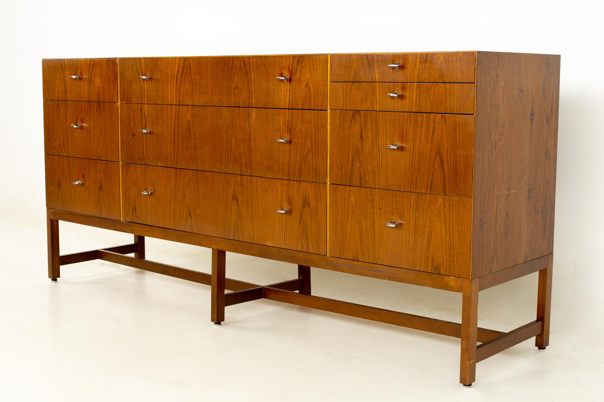 Directional Mid Century walnut and chrome lowboy dresser
This dresser measures: 72 wide x 19.5 deep x 33.5 inches high
All pieces of furniture can be had in what we call restored vintage condition. That means the piece is restored upon purchase so