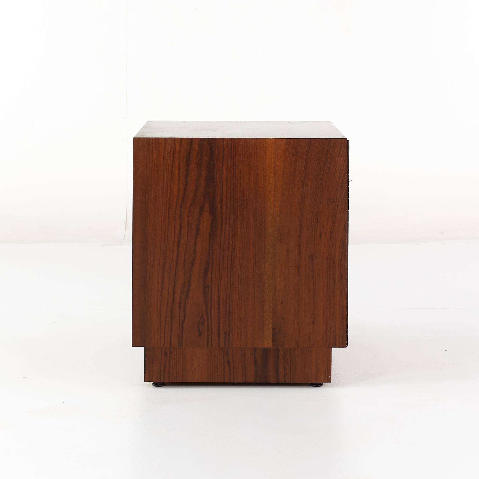 Directional Mid Century Walnut and Chrome Nightstand In Good Condition For Sale In Countryside, IL