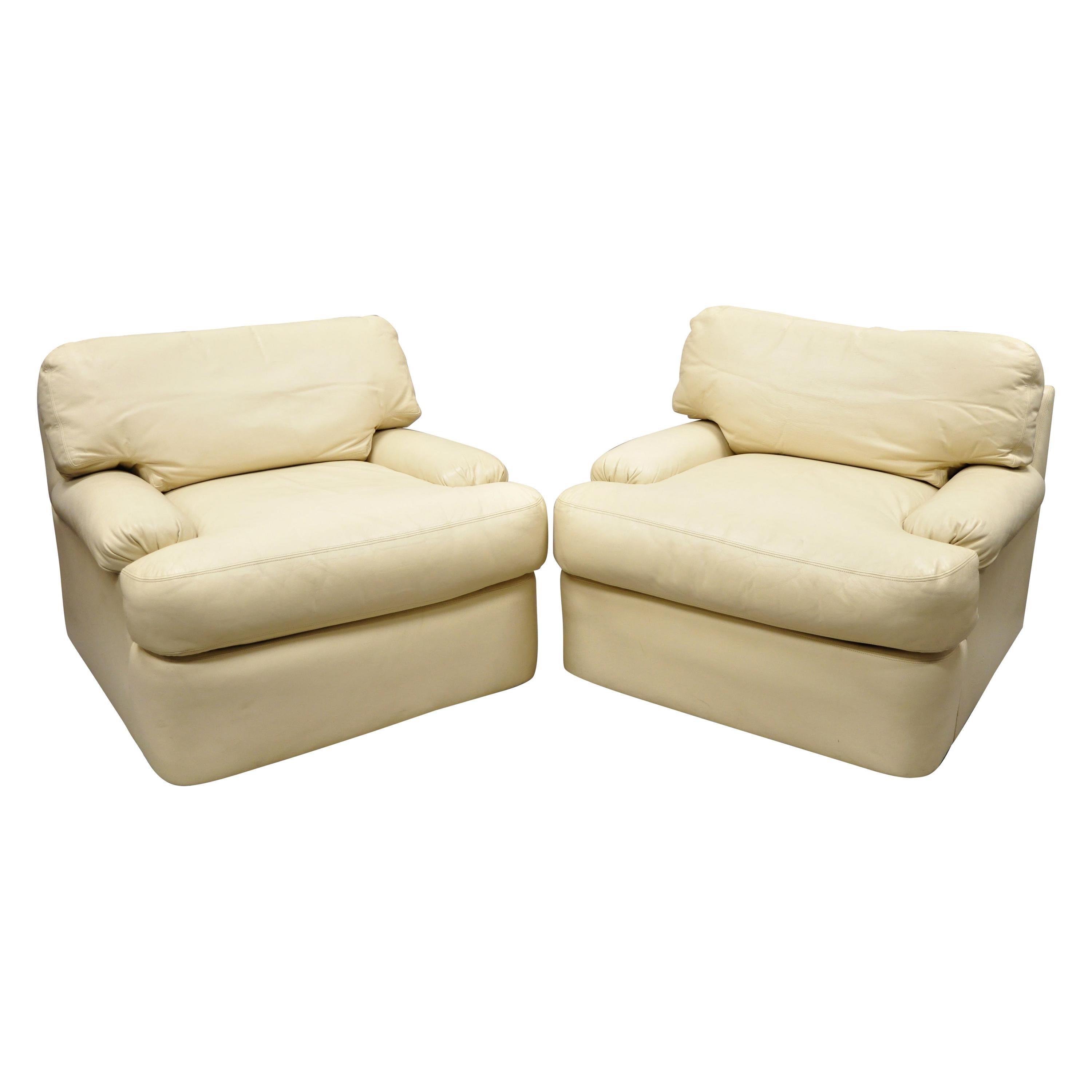 Directional Milo Baughman Swivel Beige Leather Club Lounge Armchairs, a Pair