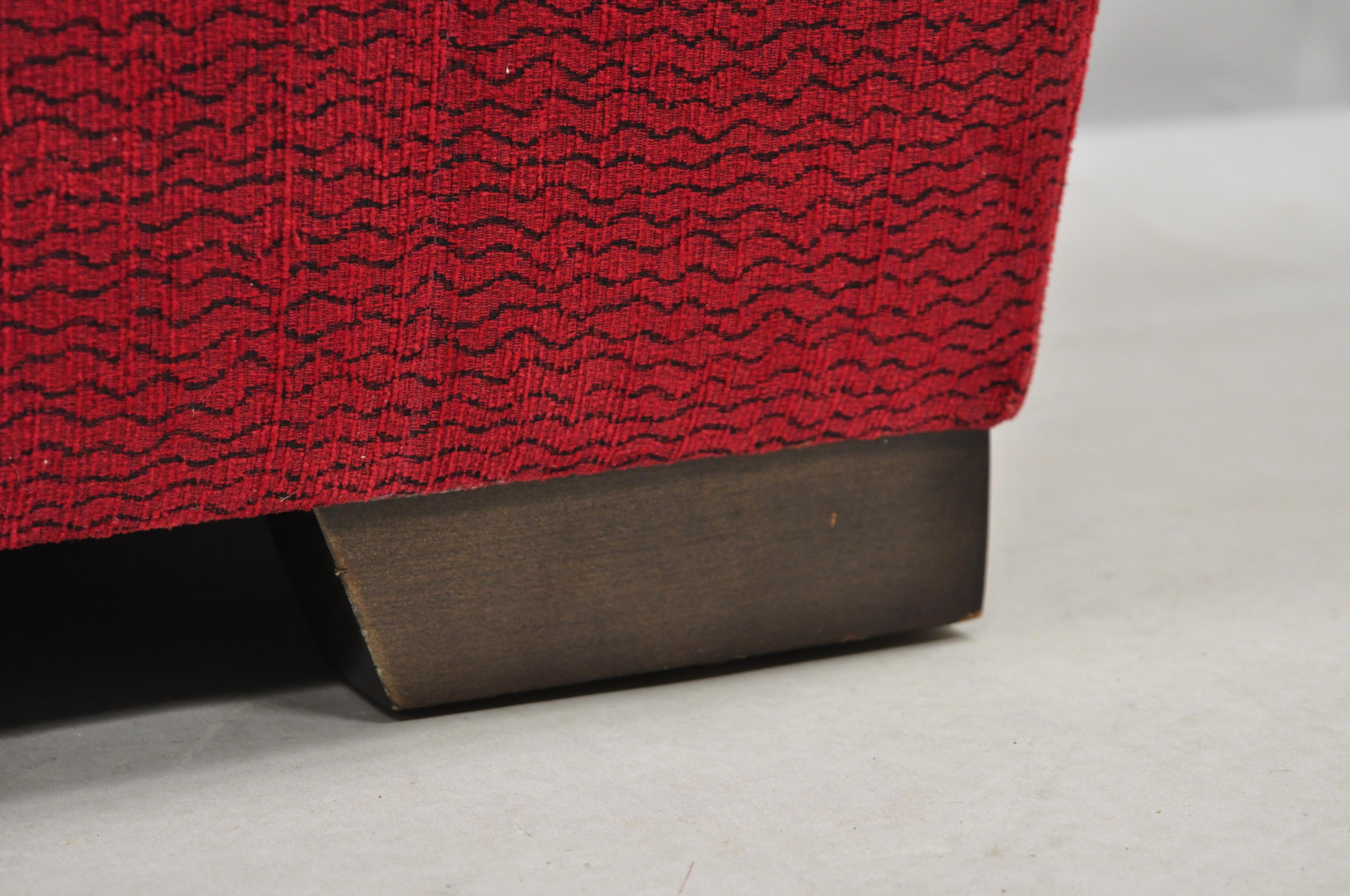 Directional Red Upholstered Large Modern Charles Bench Seat Ottoman In Good Condition For Sale In Philadelphia, PA