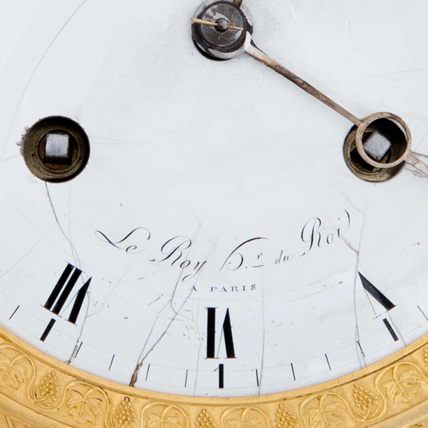 Directoire Clock, France, 1830 im Zustand „Gut“ in Greding, DE