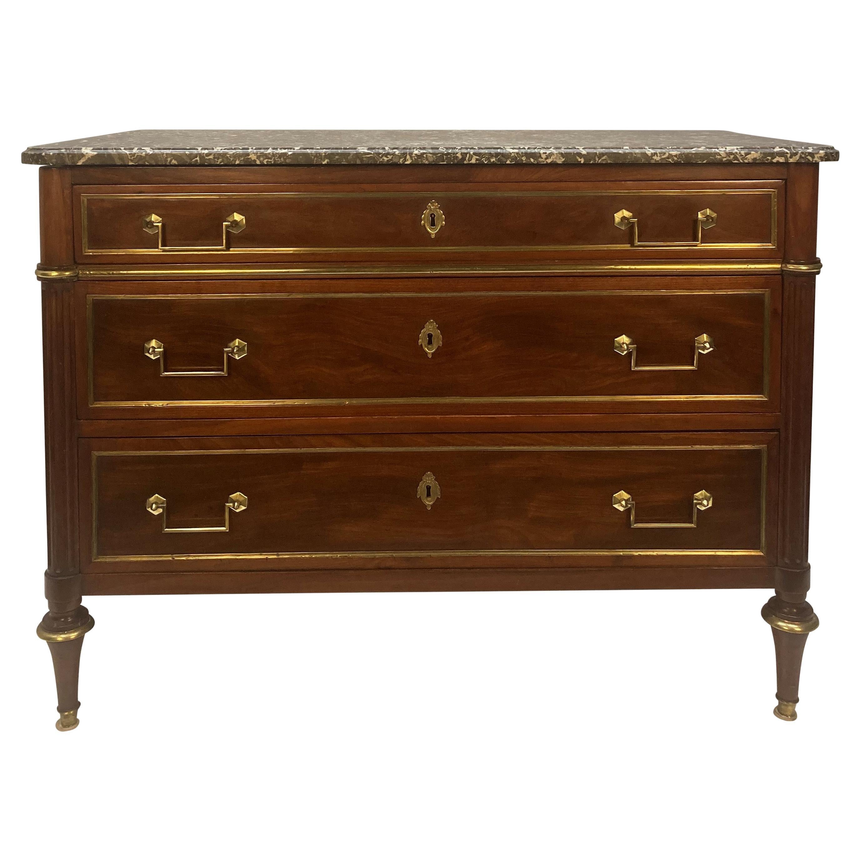 Directoire-Kommode aus Mahagoni mit grauer Marmorplatte